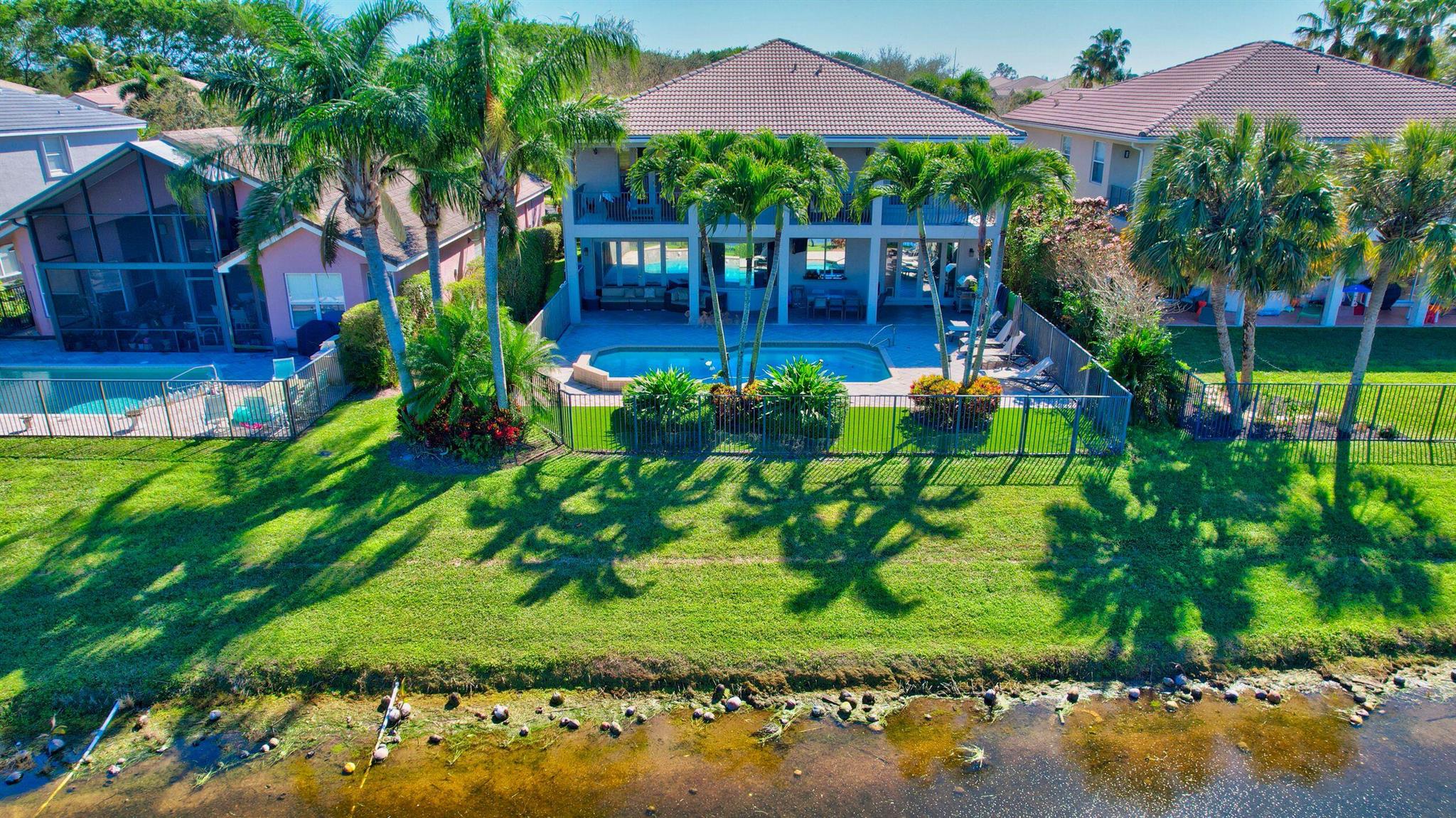 9527 Barletta Winds Point