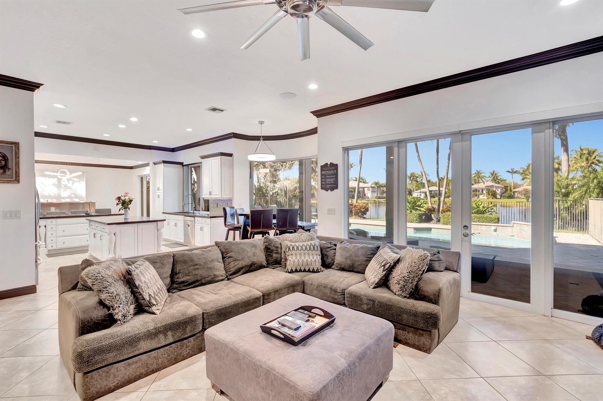 9527 Barletta Winds Point