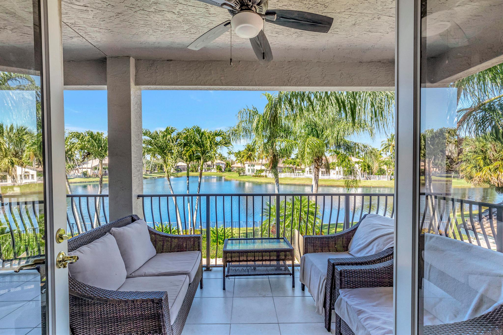 9527 Barletta Winds Point