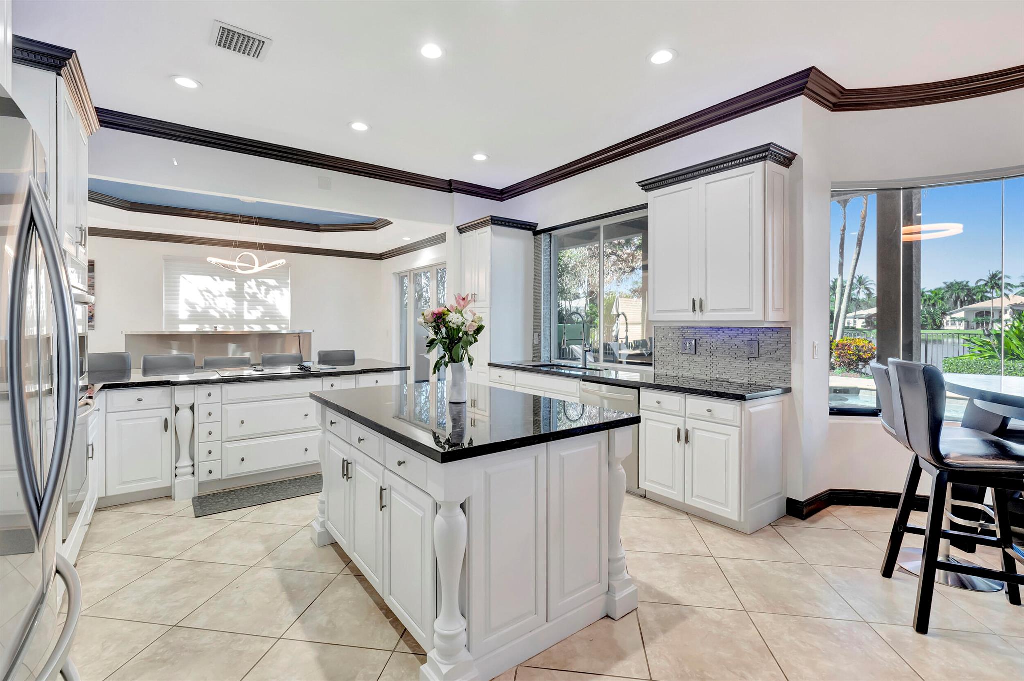 9527 Barletta Winds Point