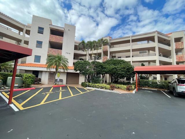 7519 La Paz Boulevard 104, Boca Raton Unit: 104