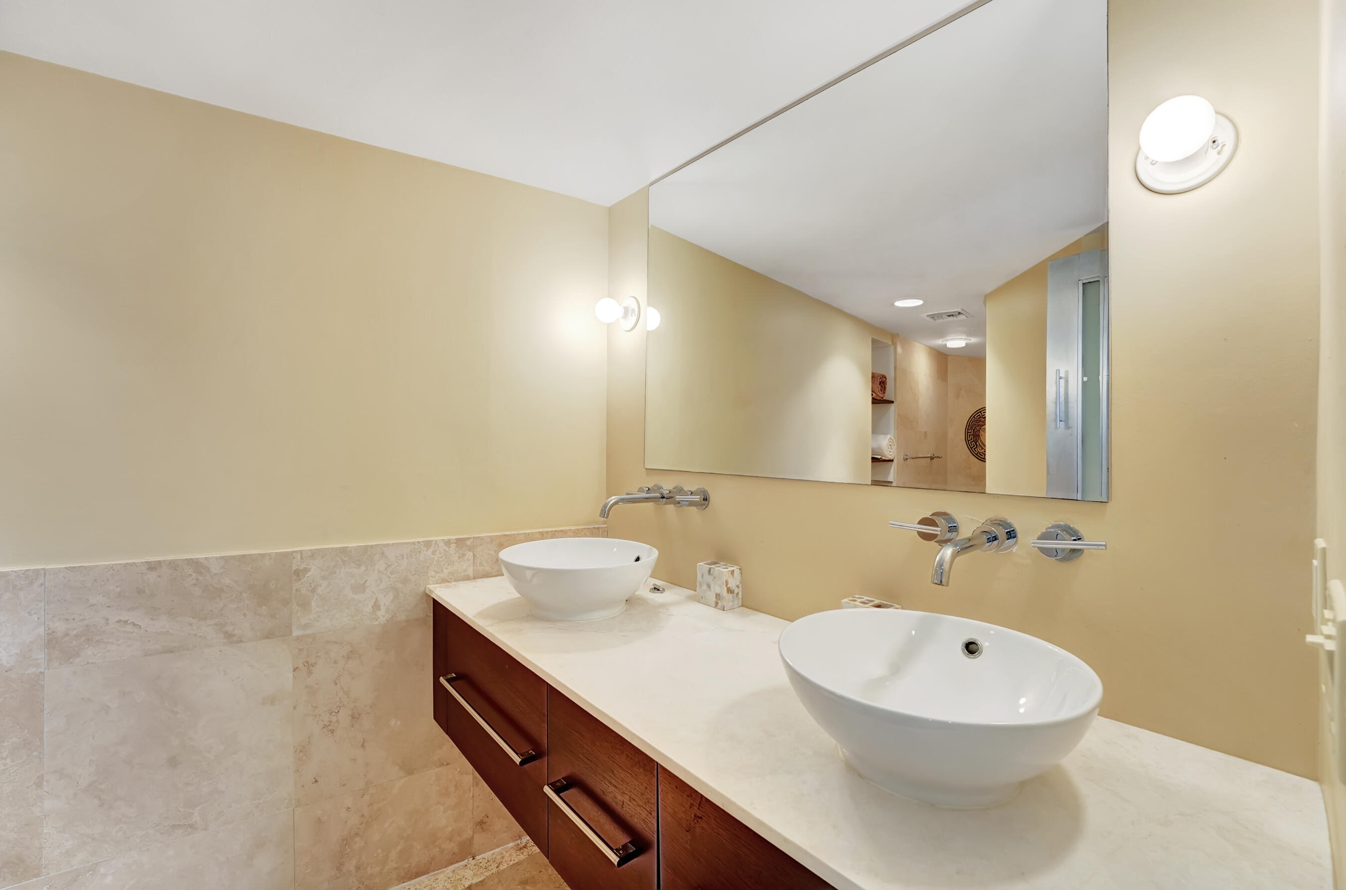 3590 S Ocean Boulevard S 101