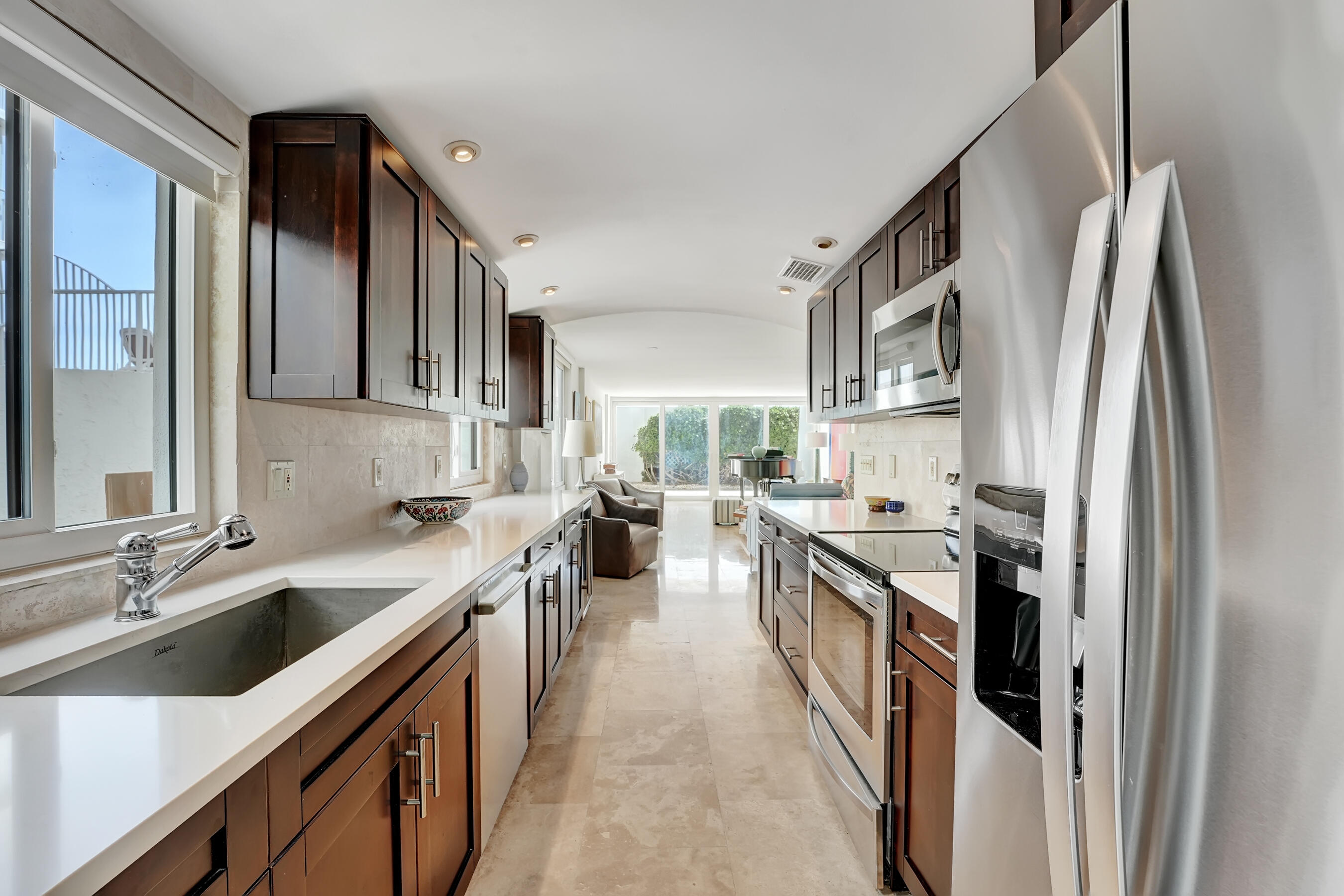 3590 S Ocean Boulevard S 101