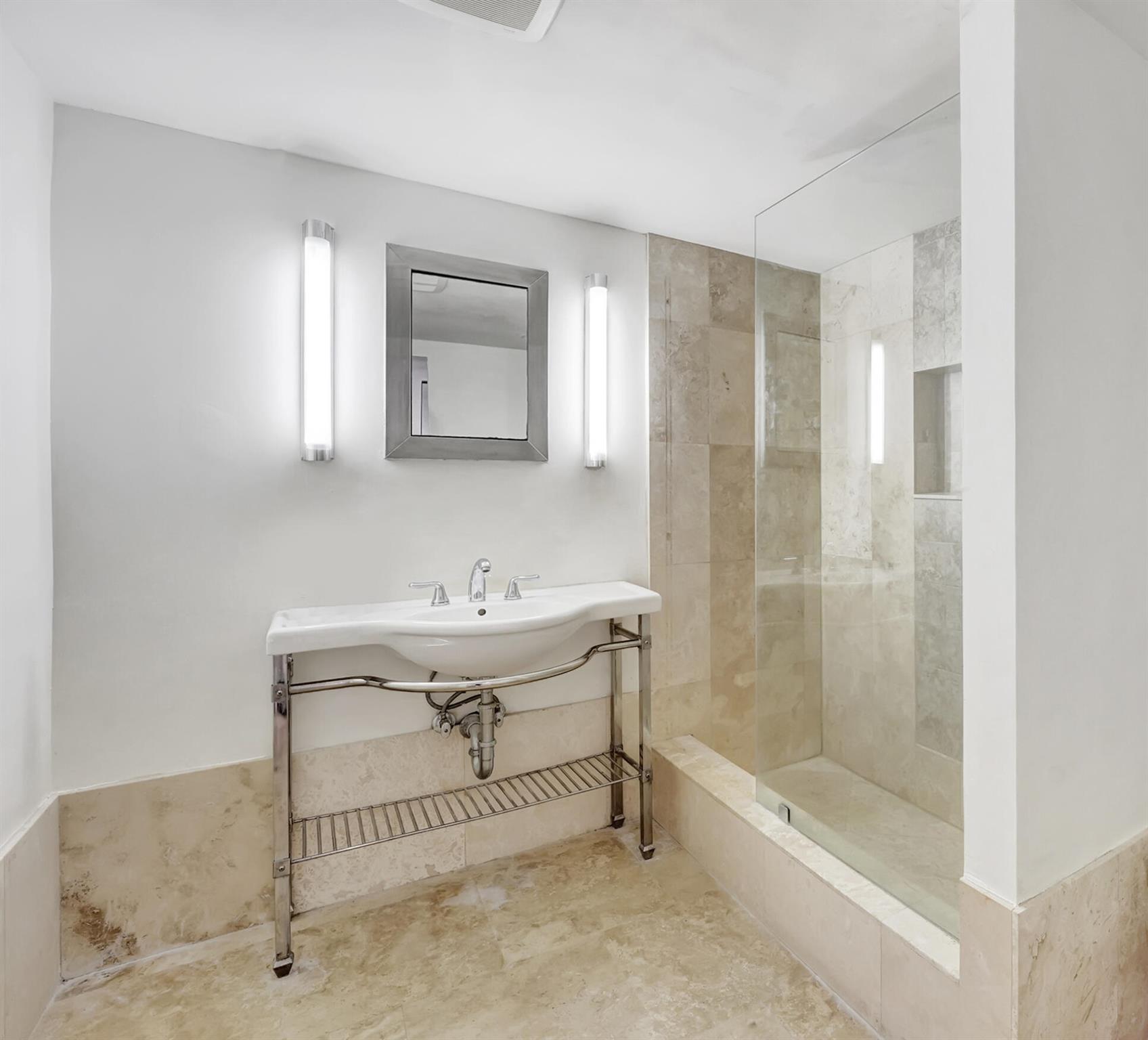 3590 S Ocean Boulevard S 101