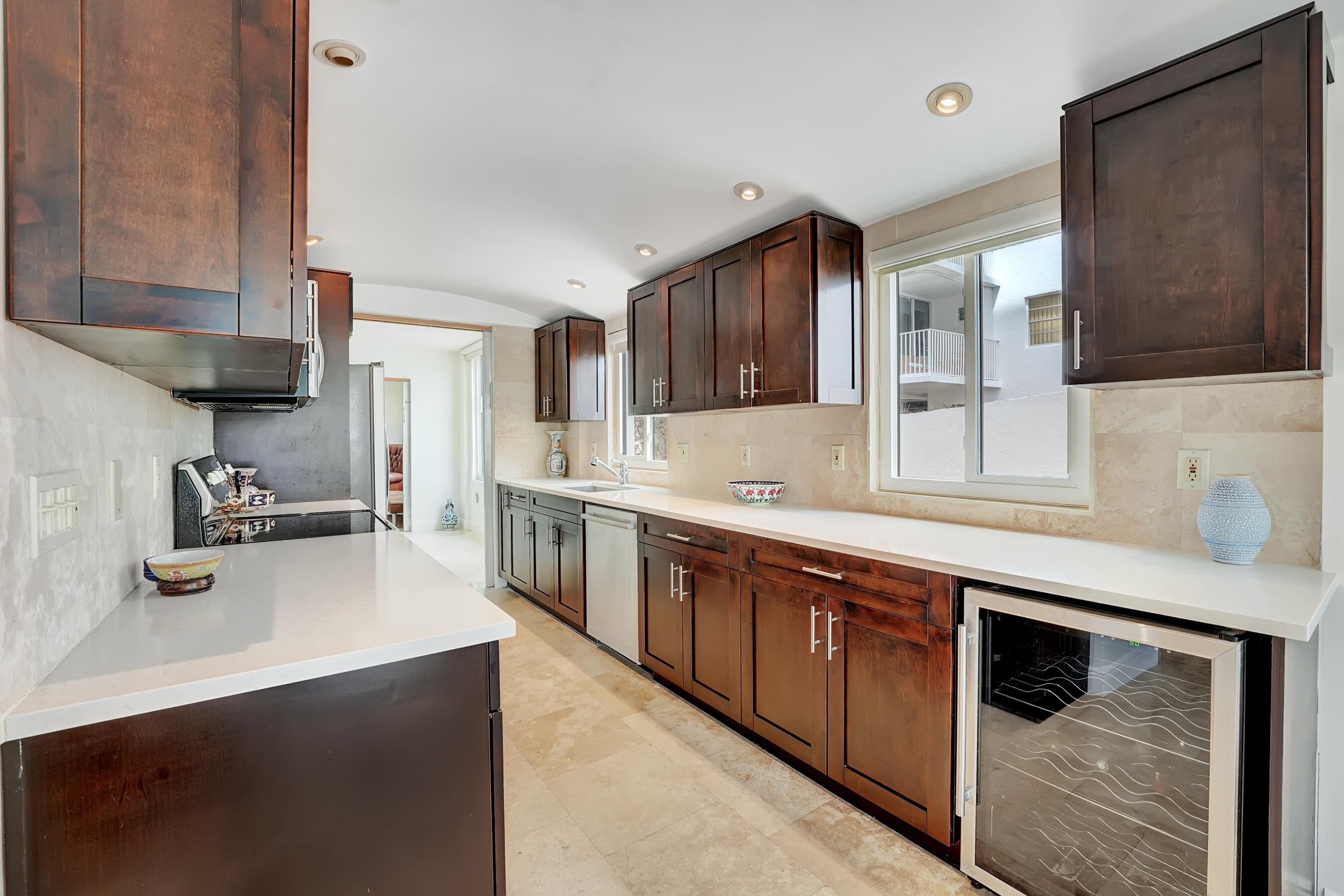3590 S Ocean Boulevard S 101