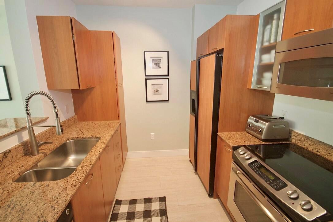 700 E Boulevard 1007