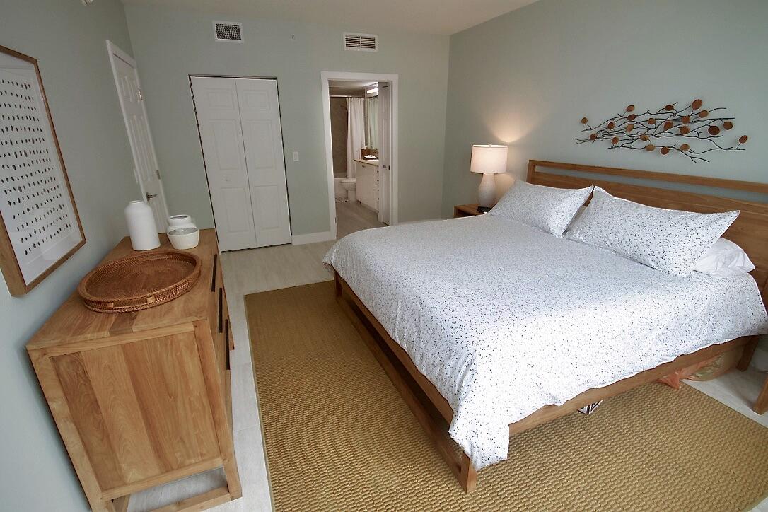 700 E Boulevard 1007