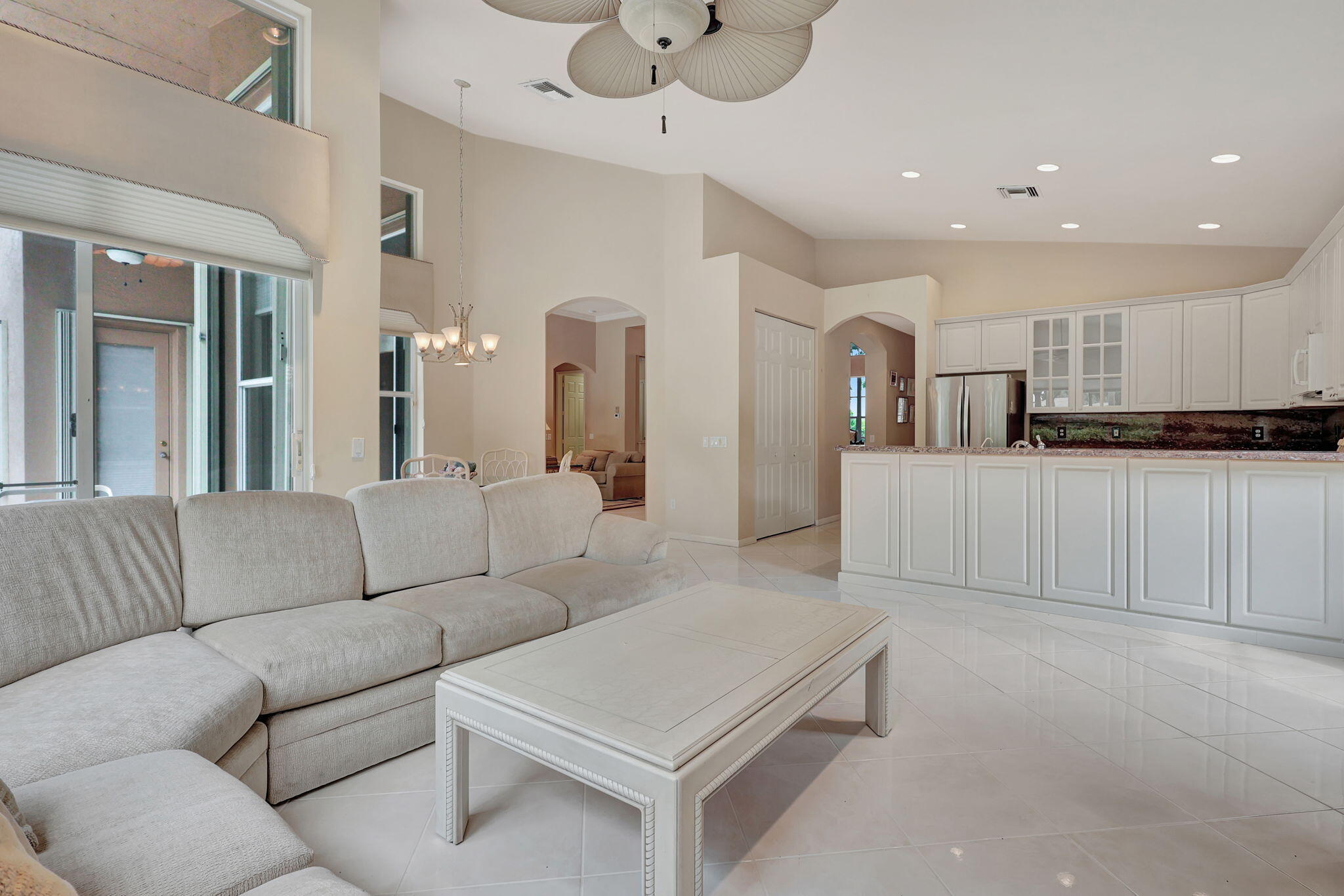 11766 Caracas Boulevard