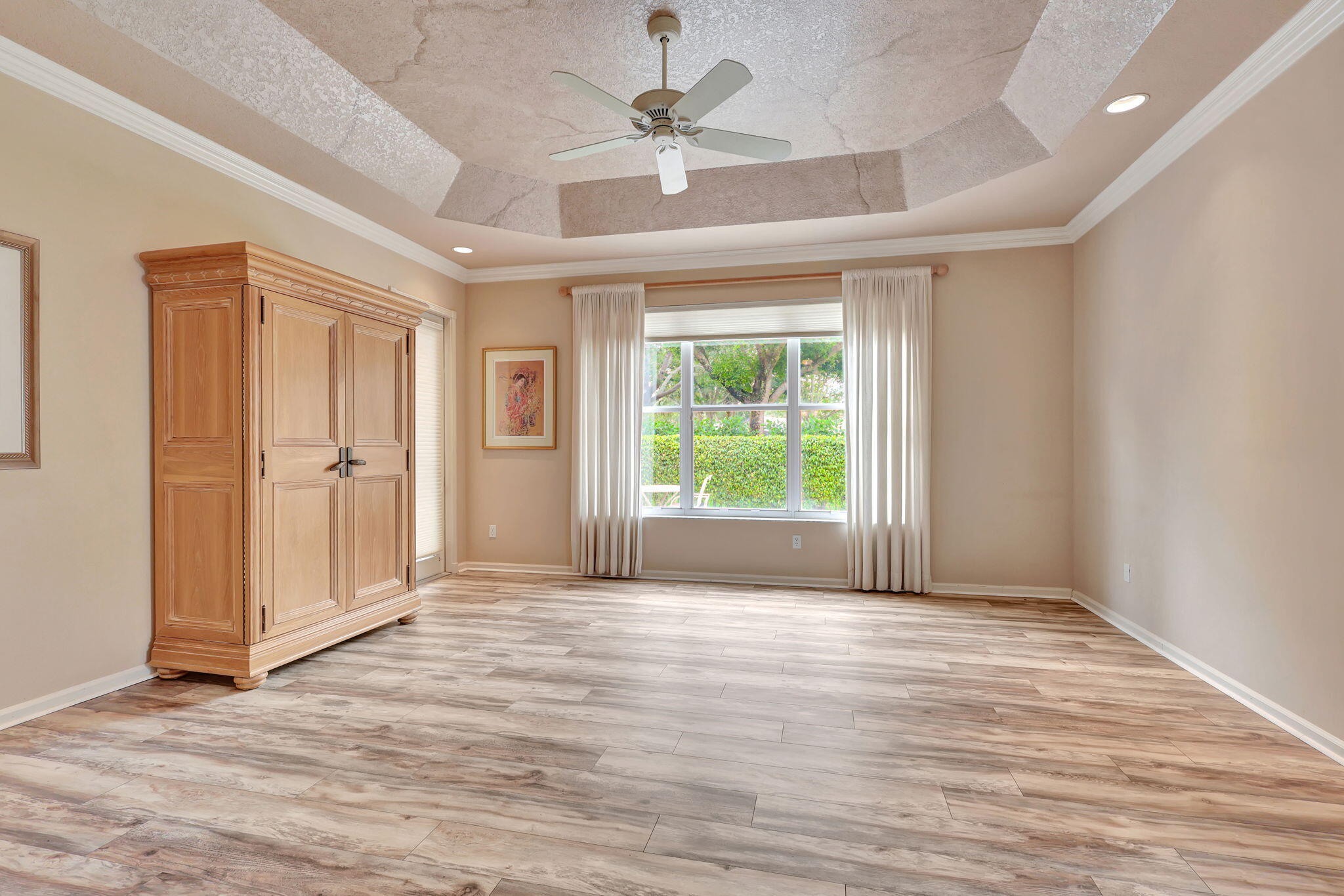 11766 Caracas Boulevard