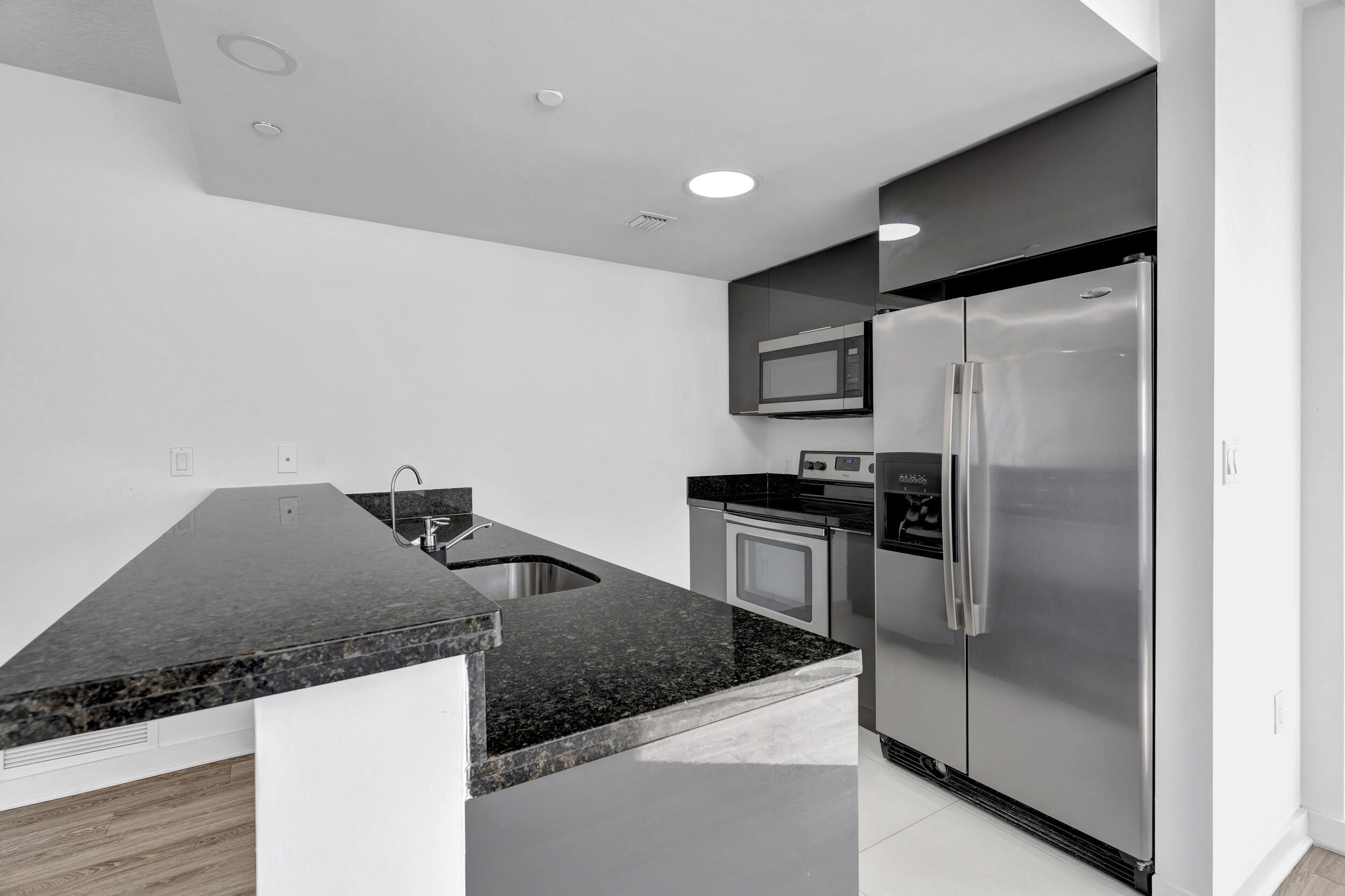 601 NE 23rd Street 1006