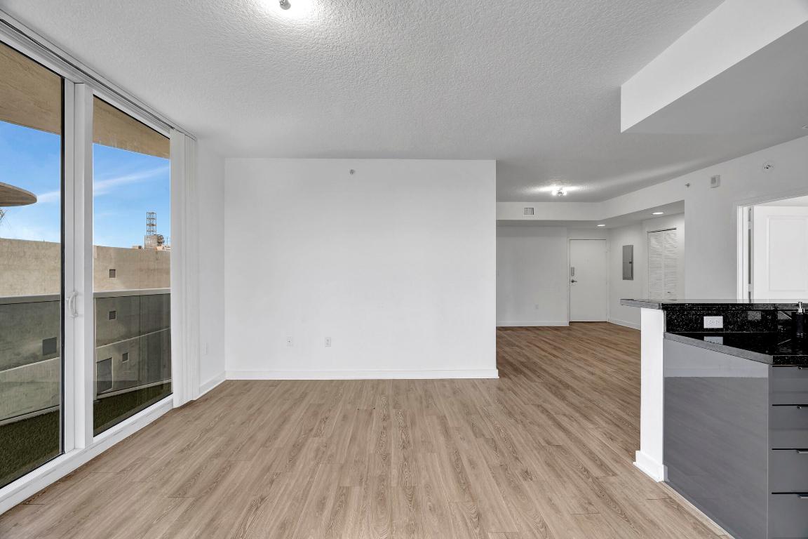 601 NE 23rd Street 1006