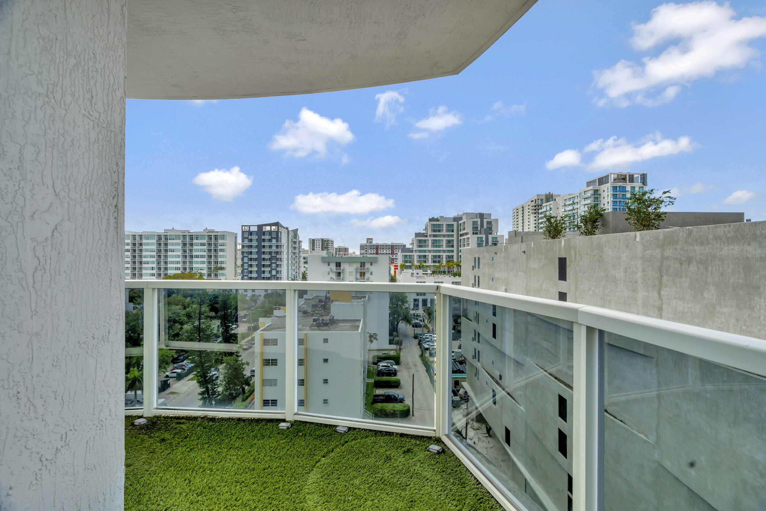 601 NE 23rd Street 1006