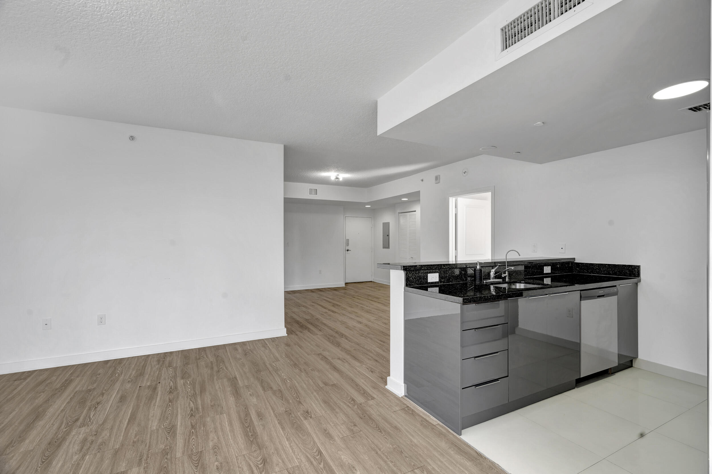 601 NE 23rd Street 1006