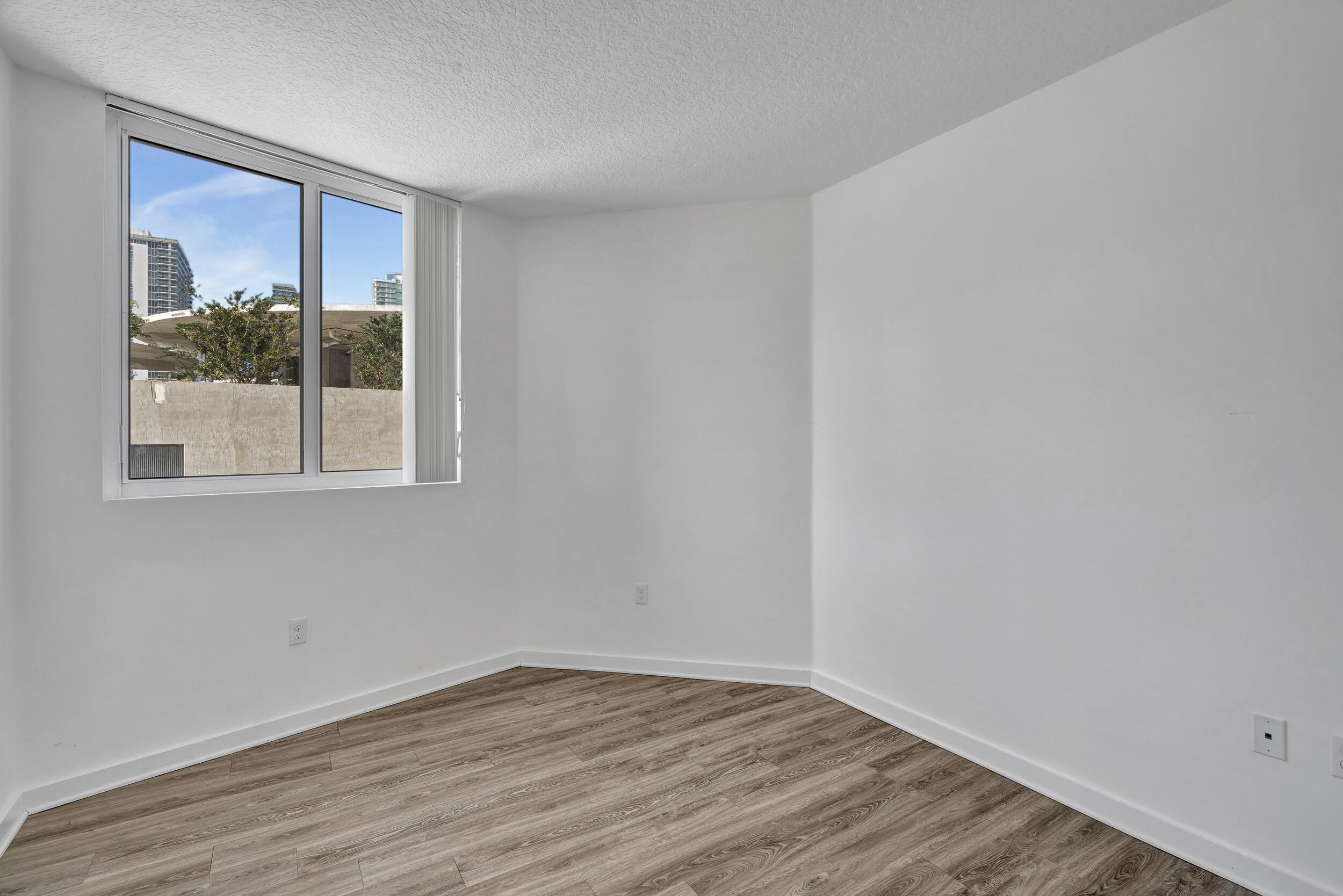 601 NE 23rd Street 1006