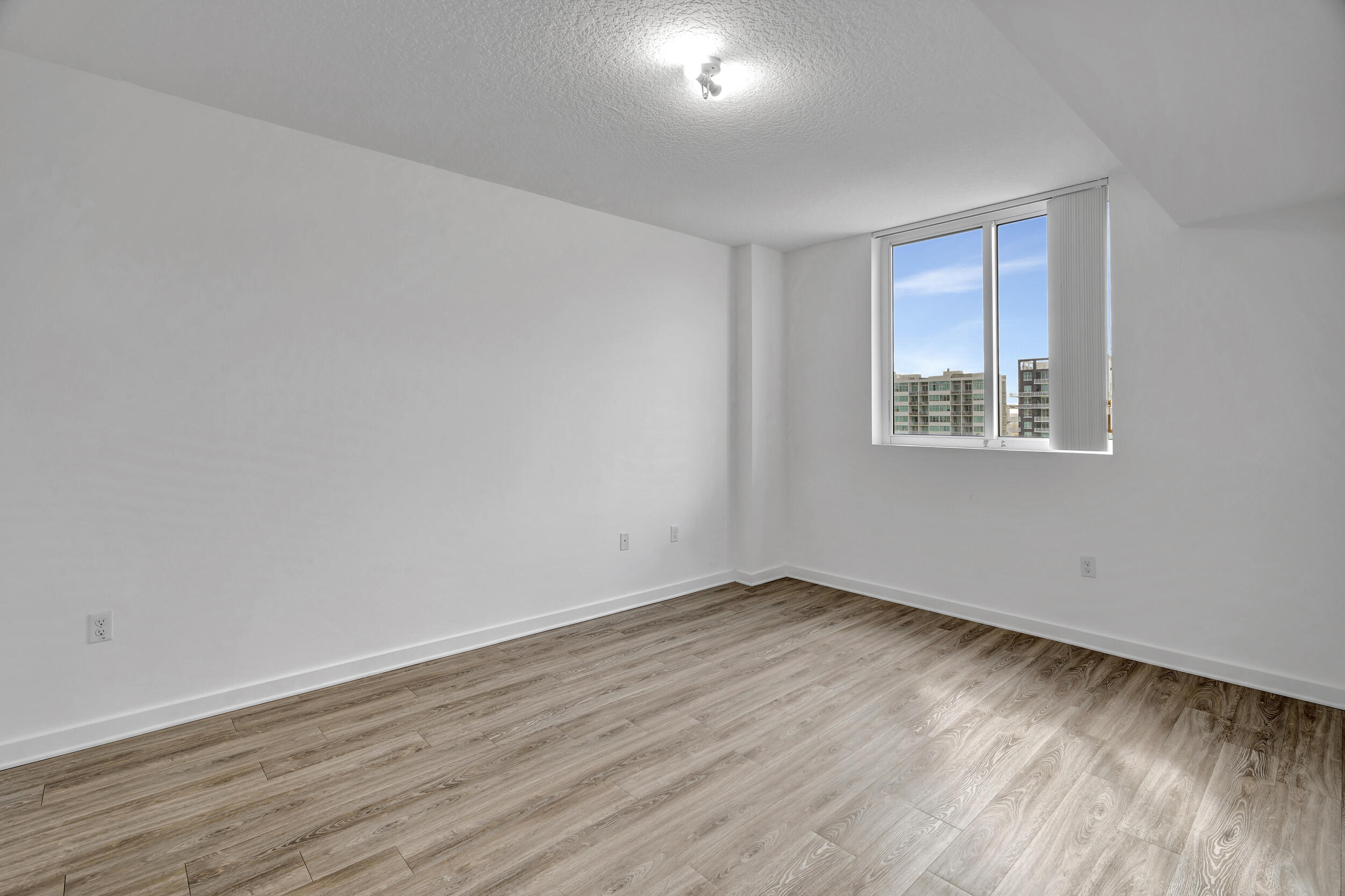 601 NE 23rd Street 1006