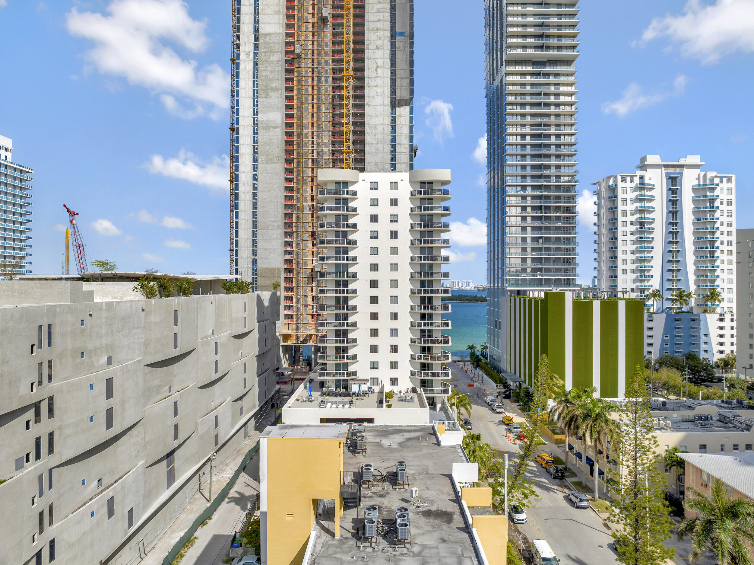 601 NE 23rd Street 1006