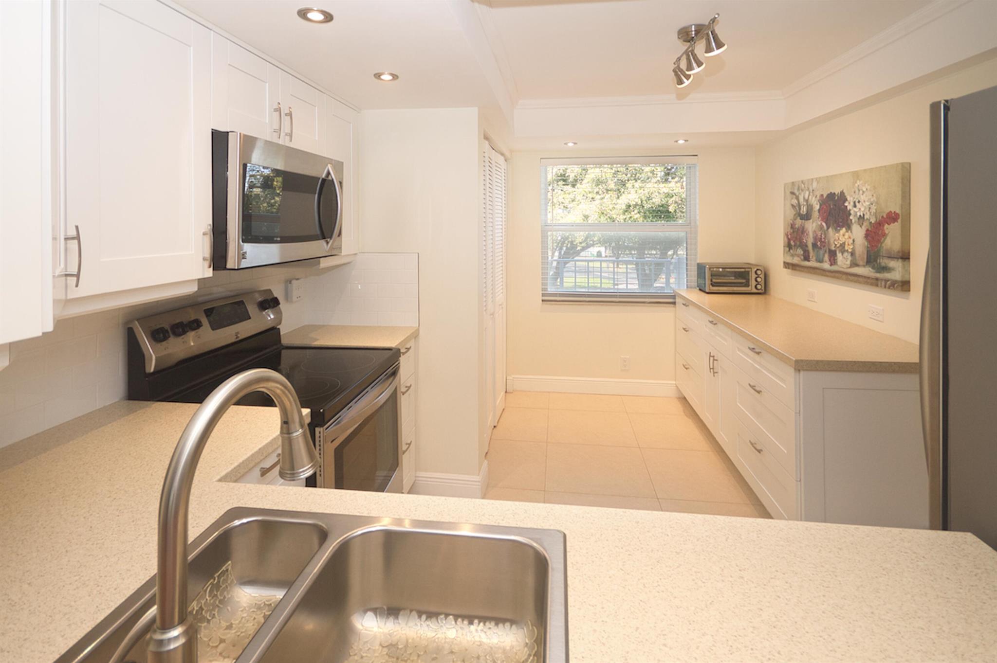 1550 NW 80th Avenue 303