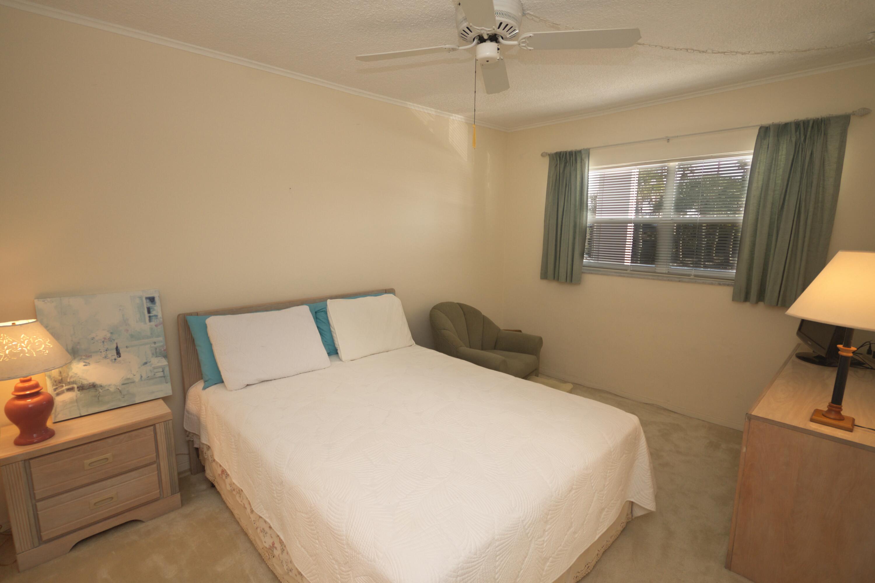 101 NE 19th Avenue 216