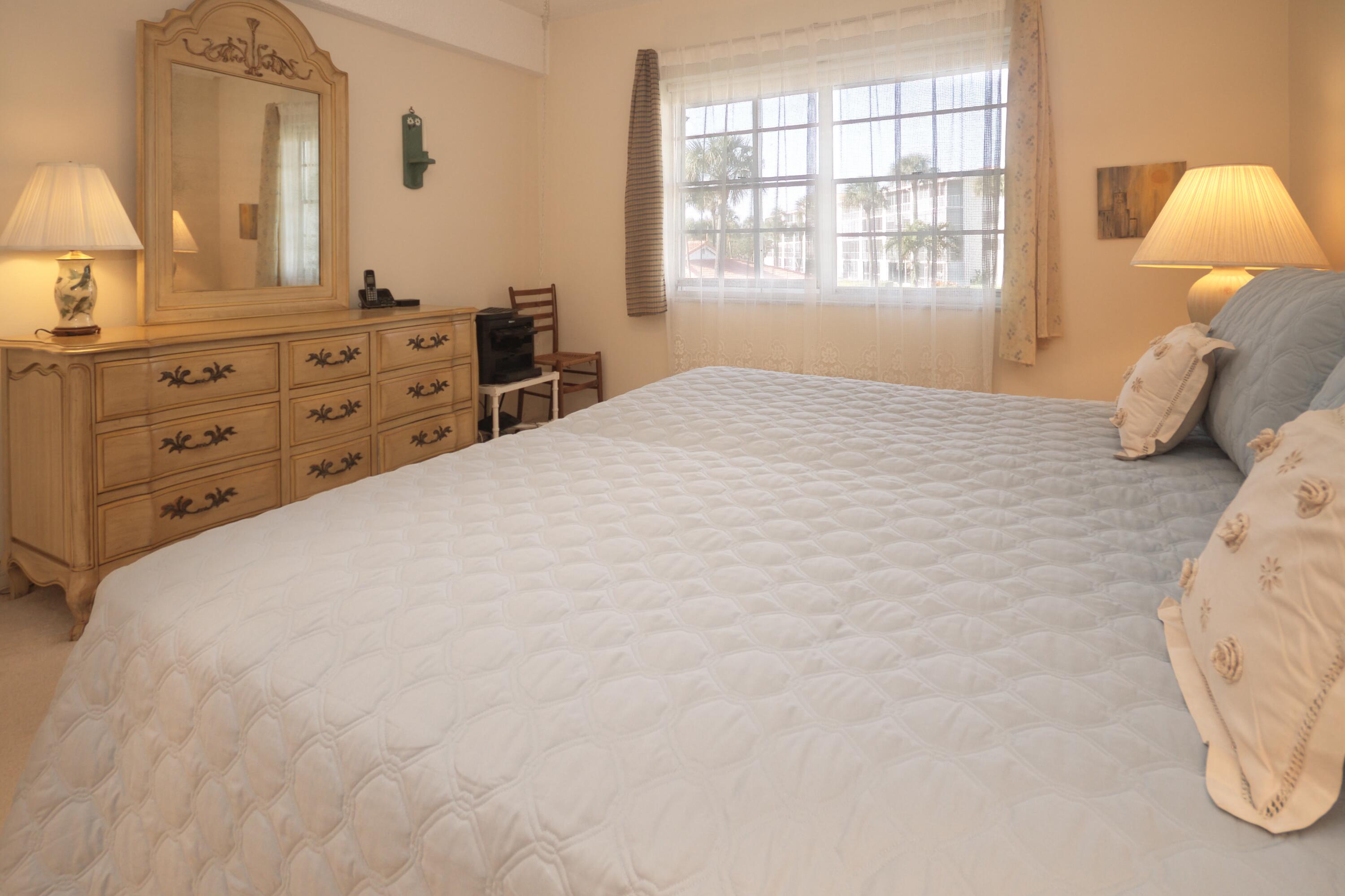 101 NE 19th Avenue 216