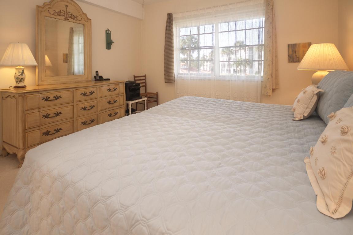 101 NE 19th Avenue 216