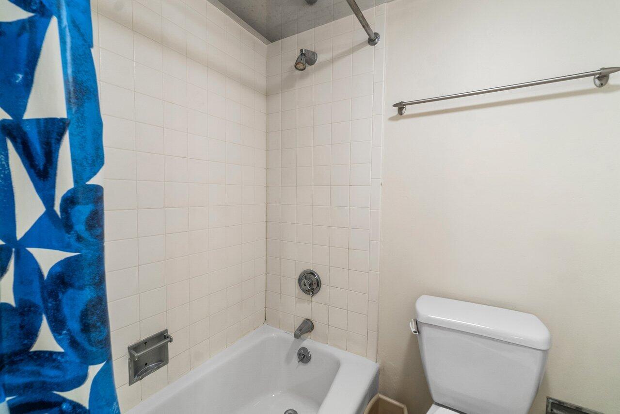 3589 S Ocean Boulevard Boulevard 25