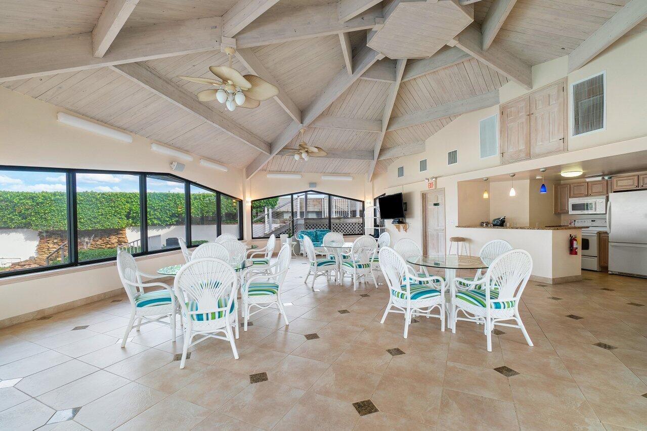 3589 S Ocean Boulevard Boulevard 25