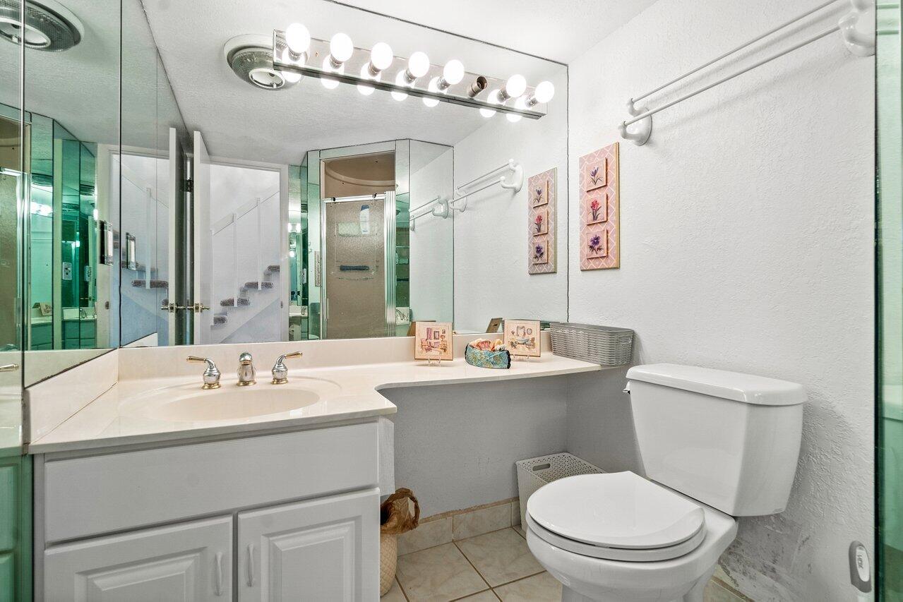 3589 S Ocean Boulevard Boulevard 25