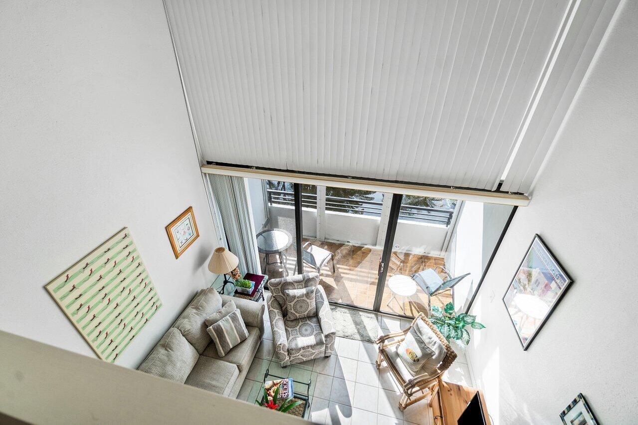 3589 S Ocean Boulevard Boulevard 25