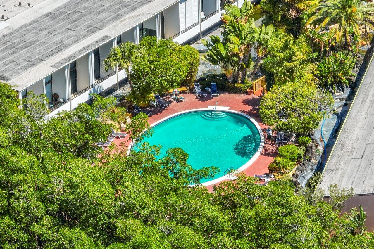 3589 S Ocean Boulevard Boulevard 25