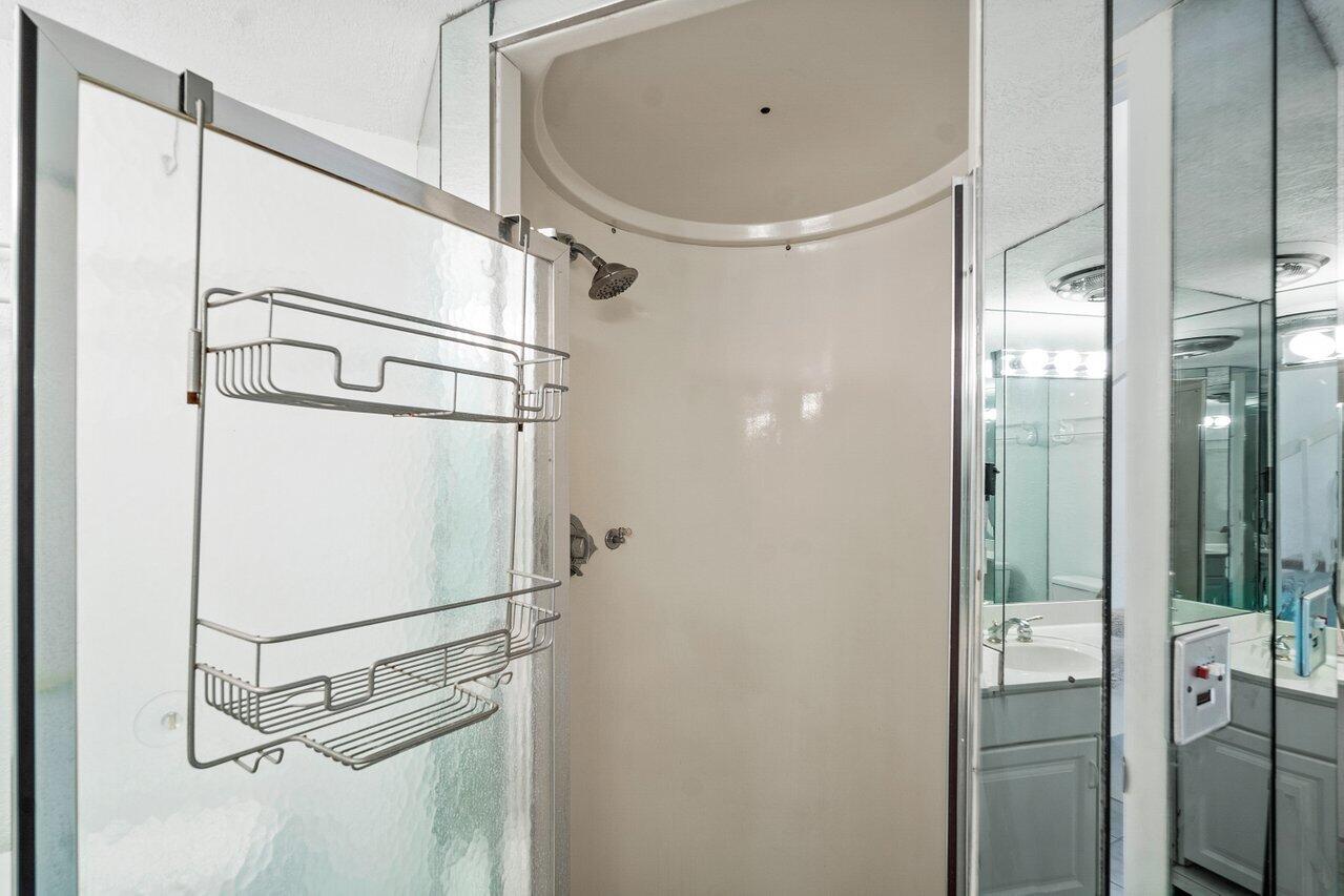 3589 S Ocean Boulevard Boulevard 25