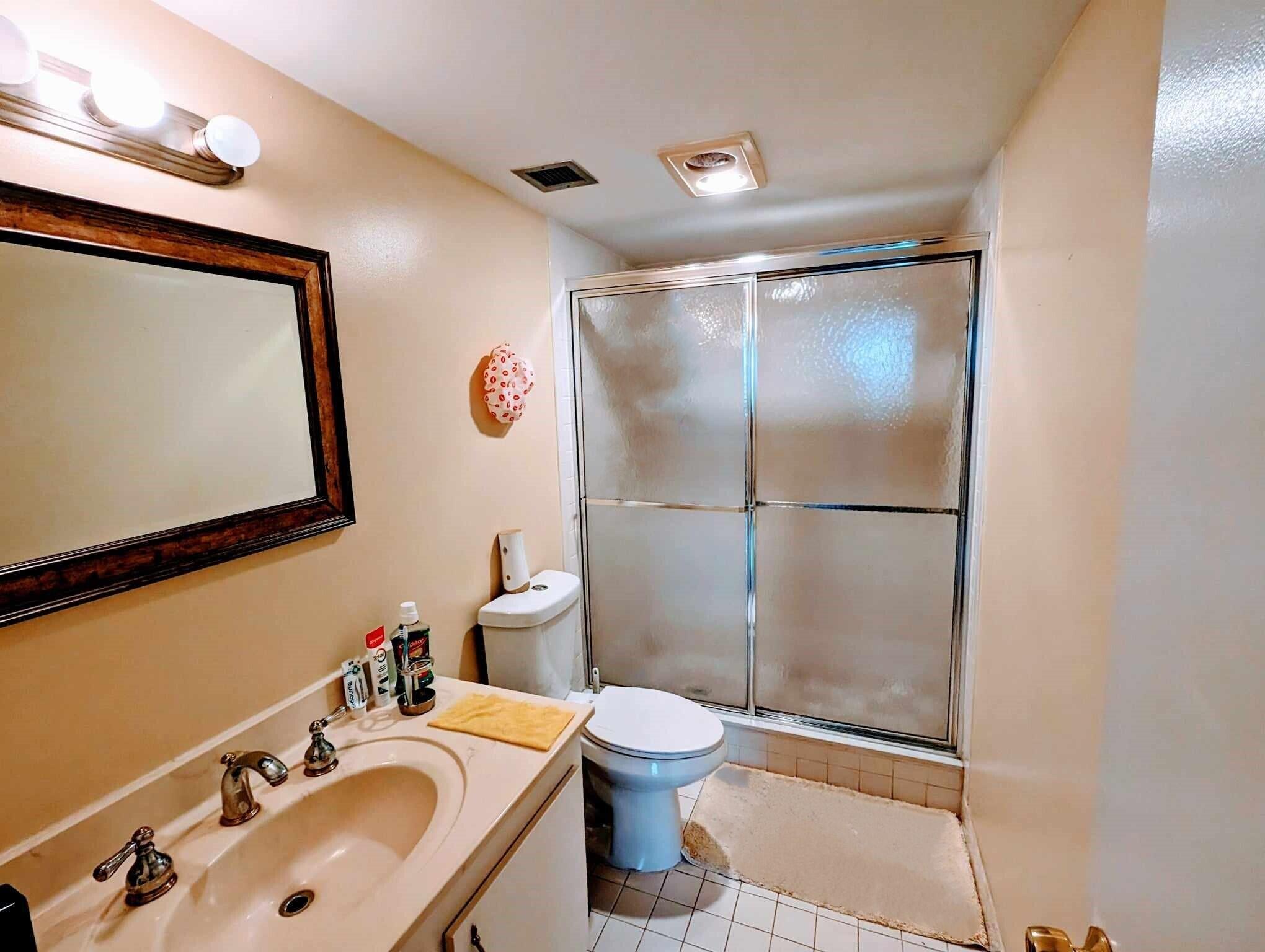 901 Hillcrest Drive 604