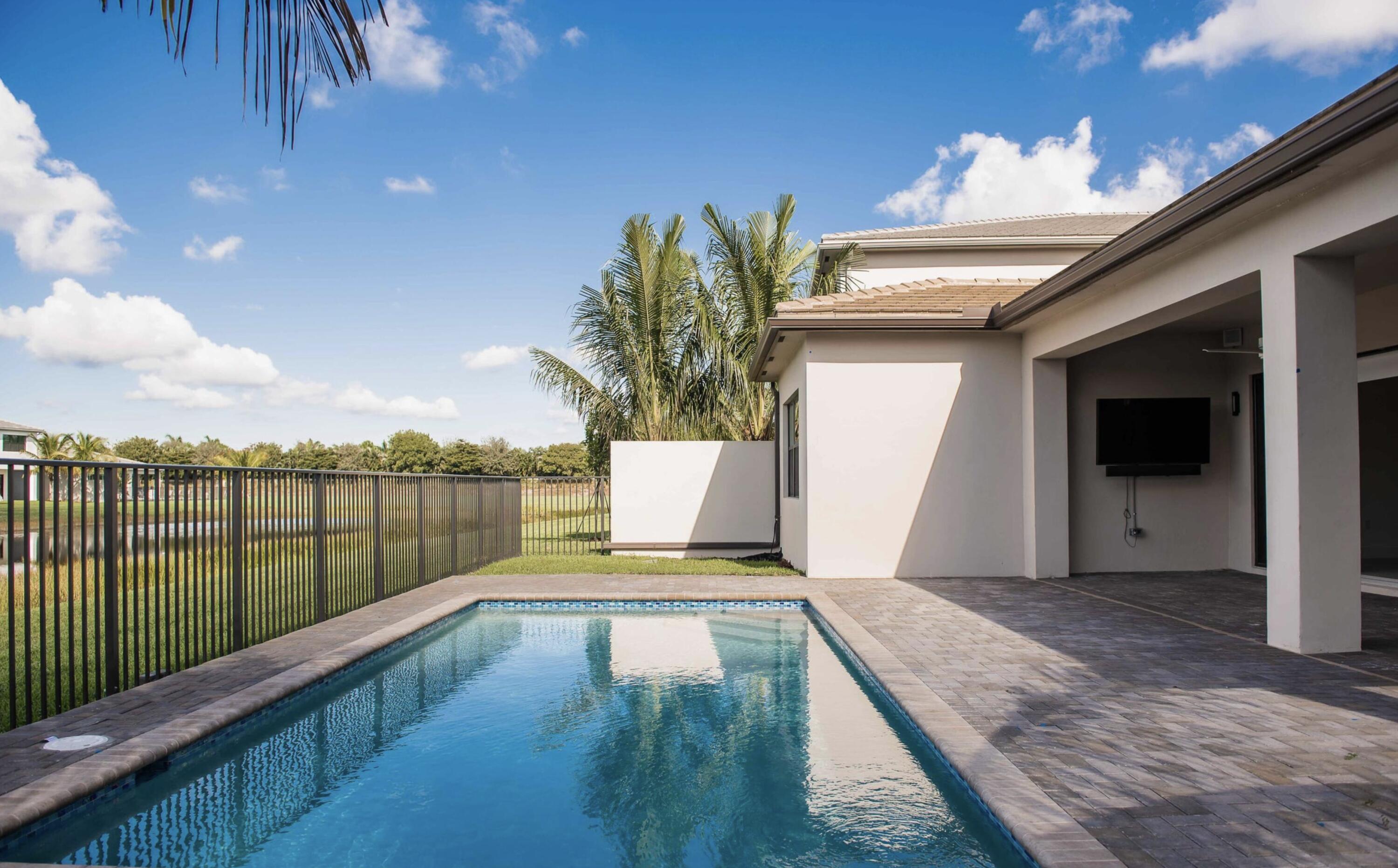 17035 Wandering Wave Avenue