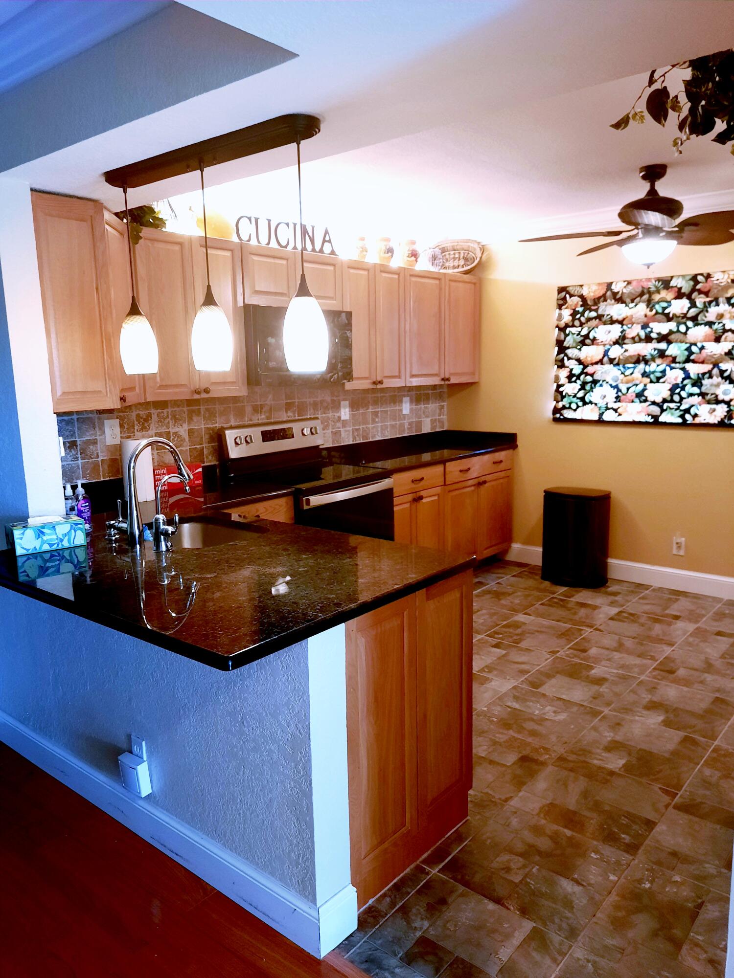 15301 Pembridge Avenue 44