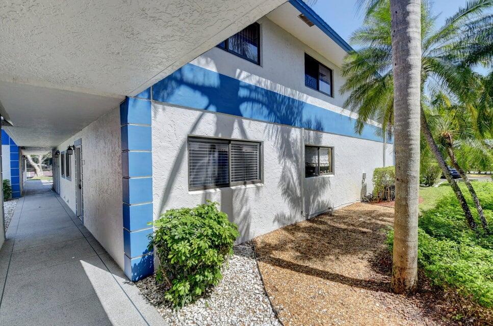 15301 Pembridge Avenue 44