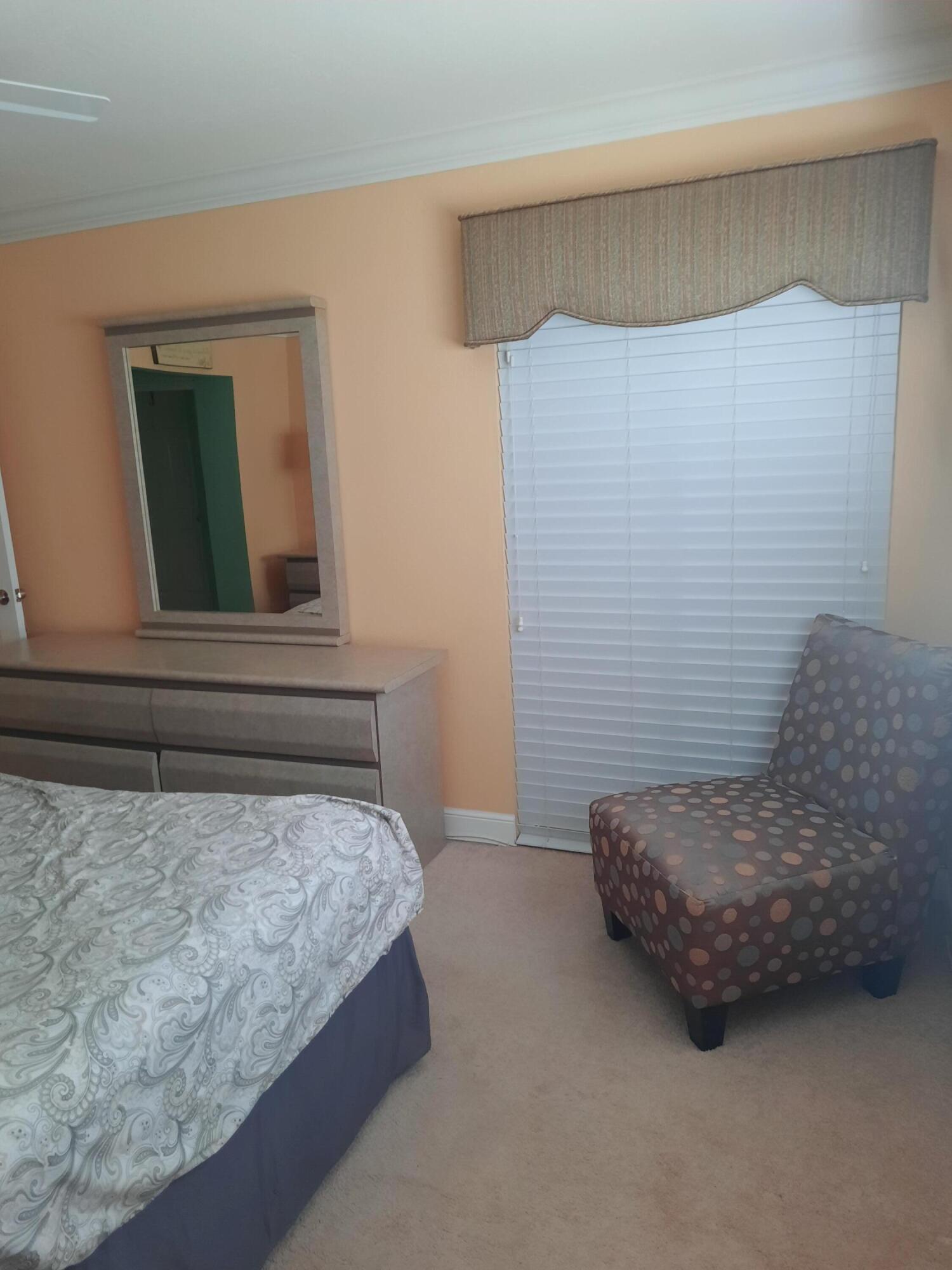 15301 Pembridge Avenue 44