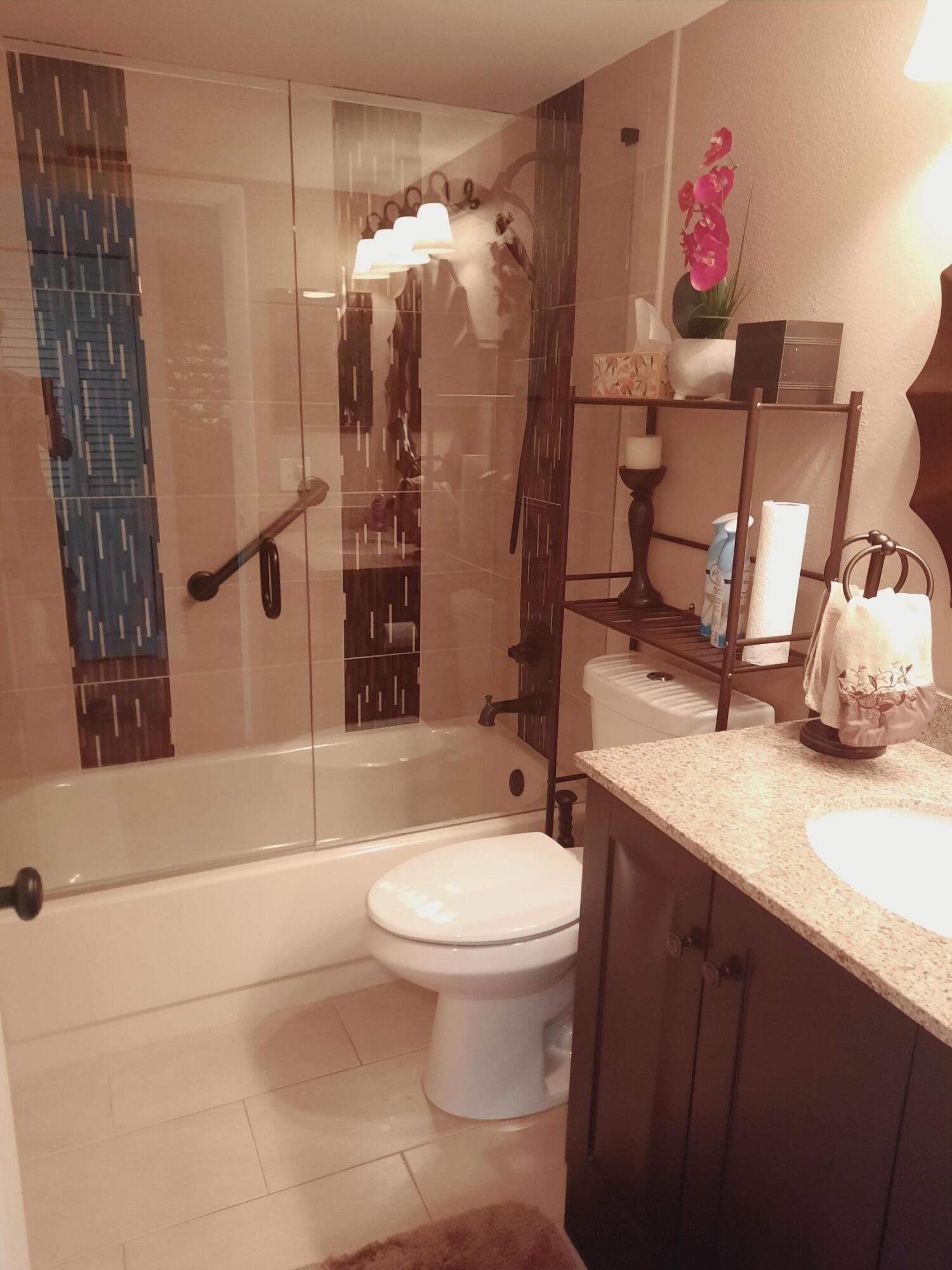 15301 Pembridge Avenue 44