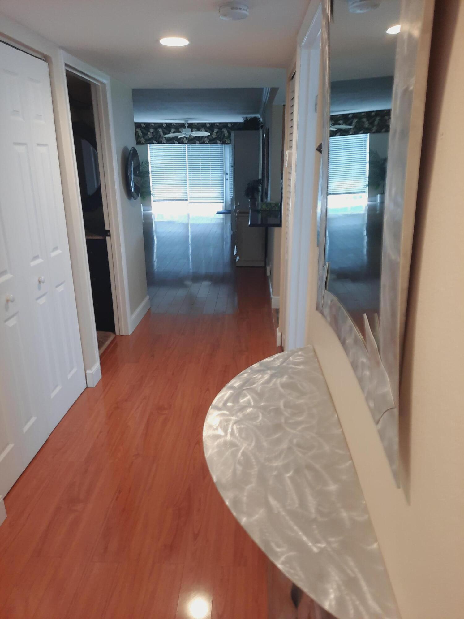 15301 Pembridge Avenue 44