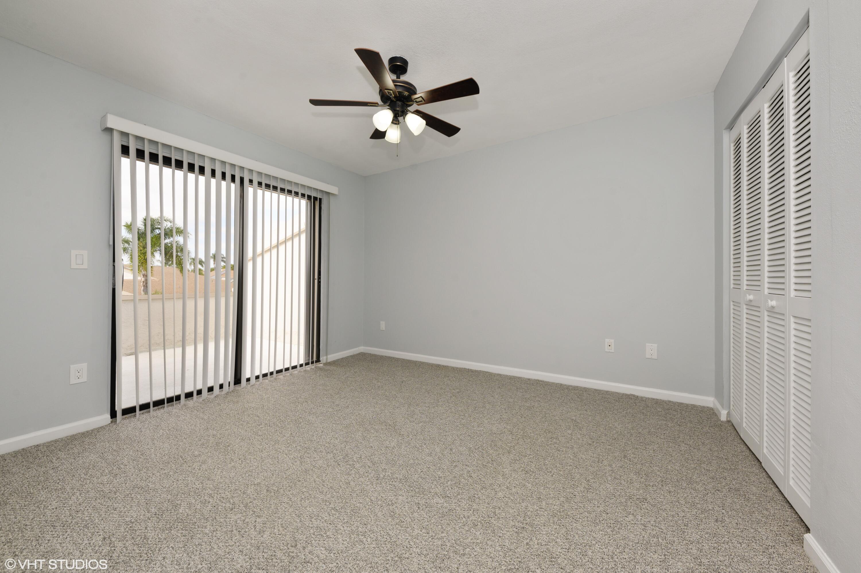 6696 Canary Palm Circle