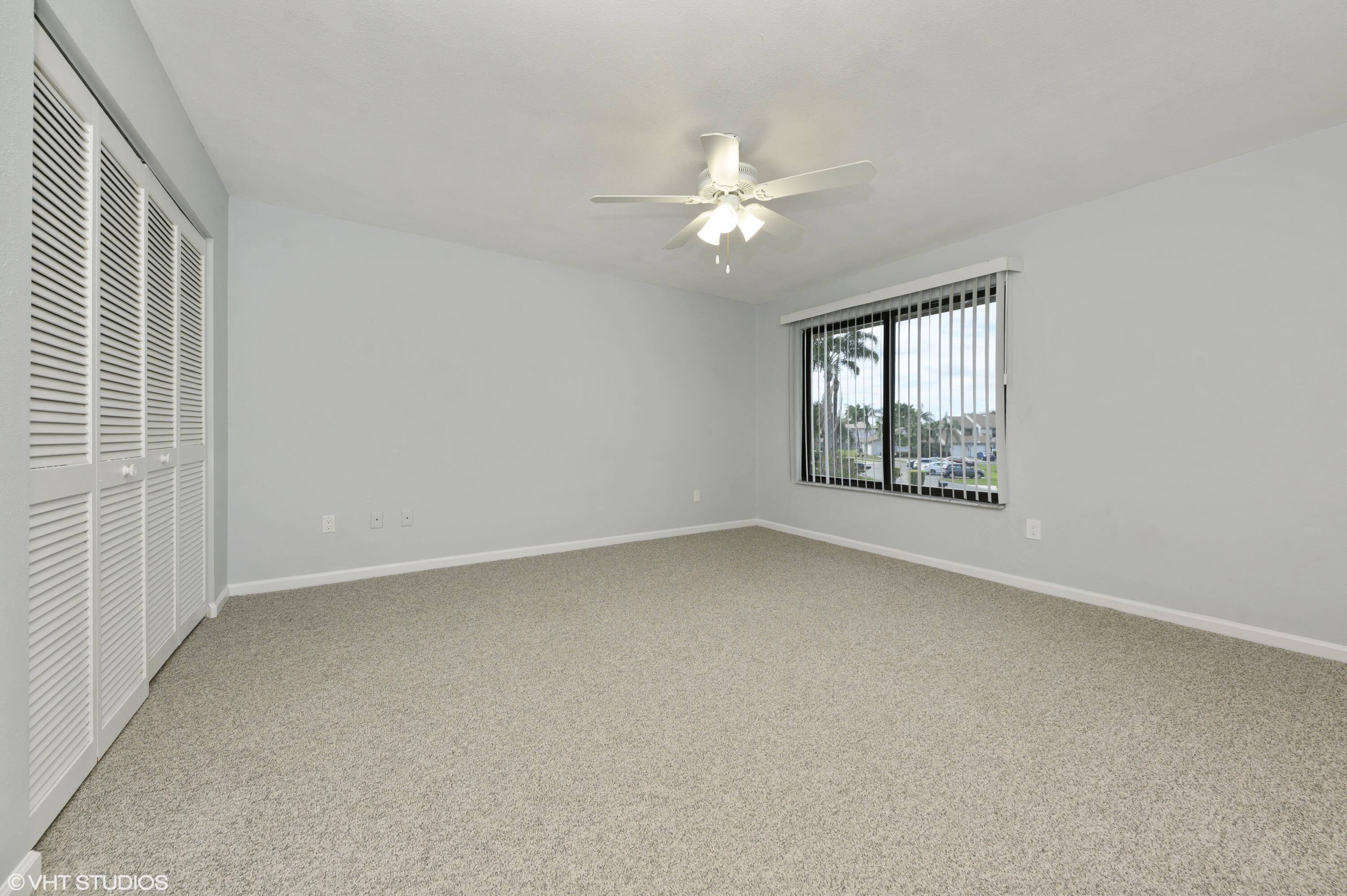 6696 Canary Palm Circle