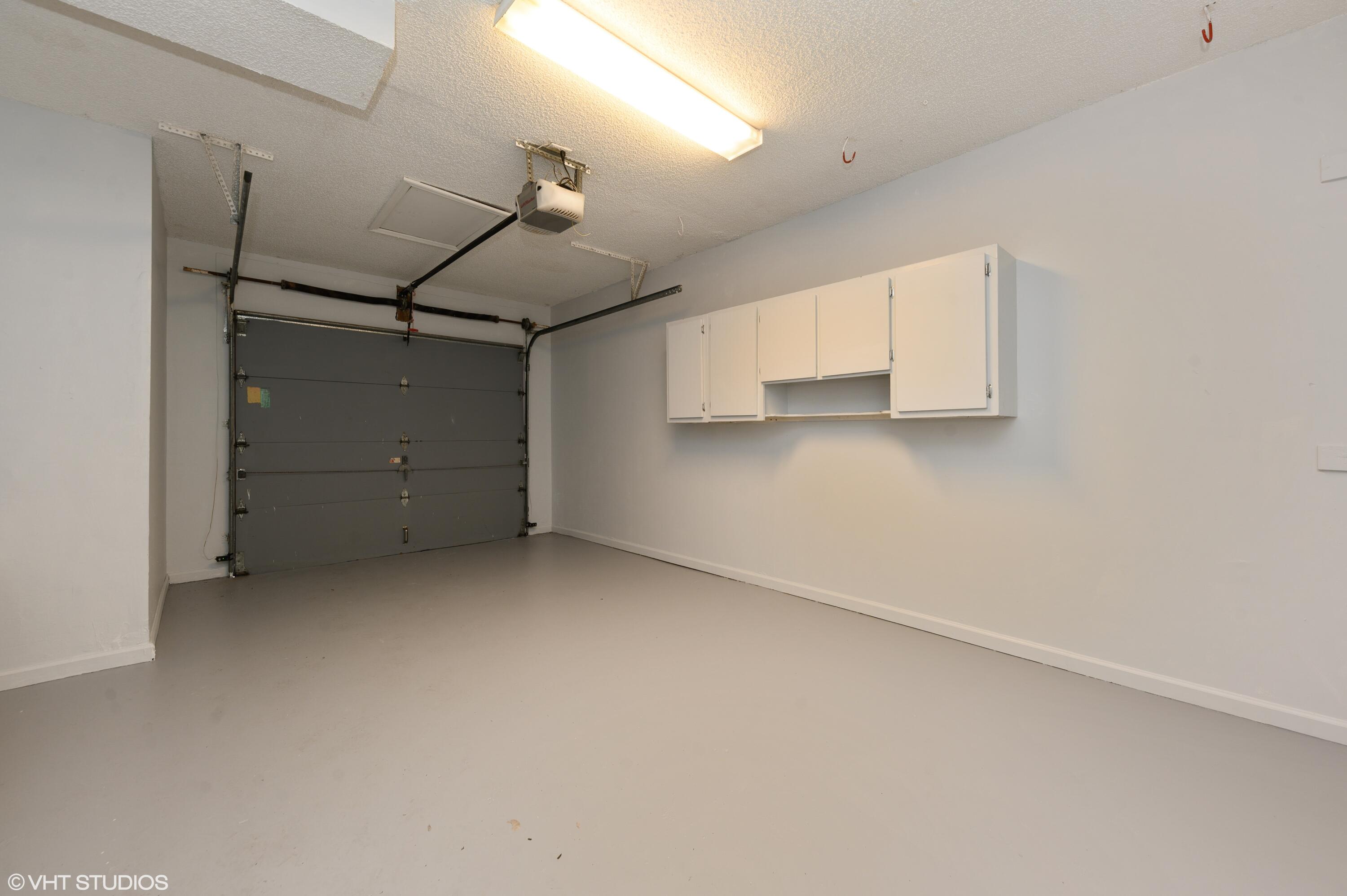 6696 Canary Palm Circle