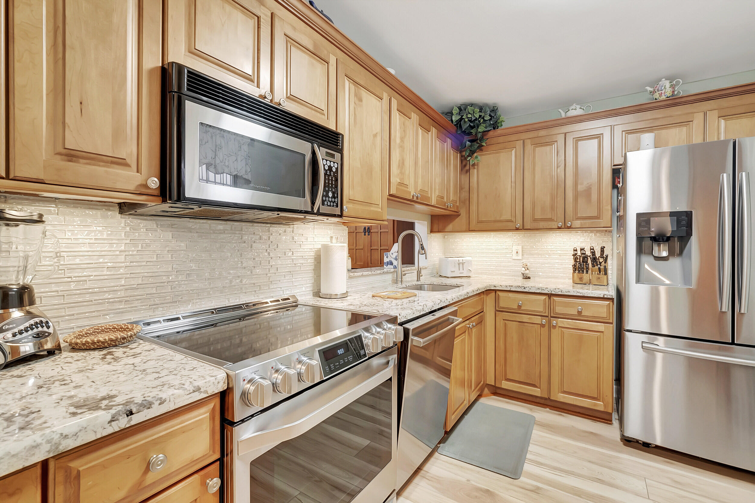 5250 Las Verdes Circle 120