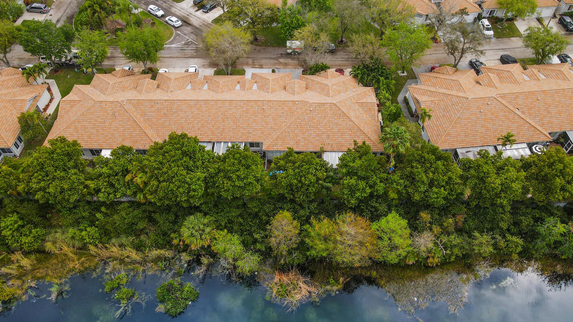 1229 SW 48th Terrace