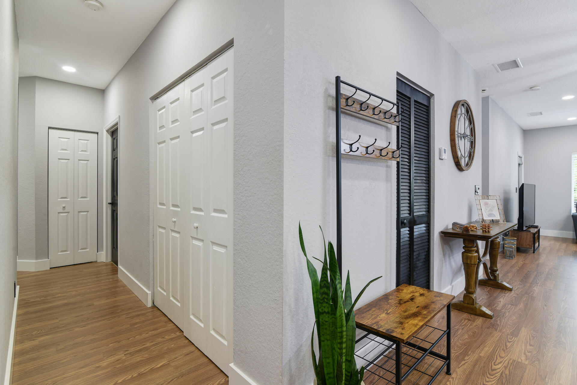 1229 SW 48th Terrace