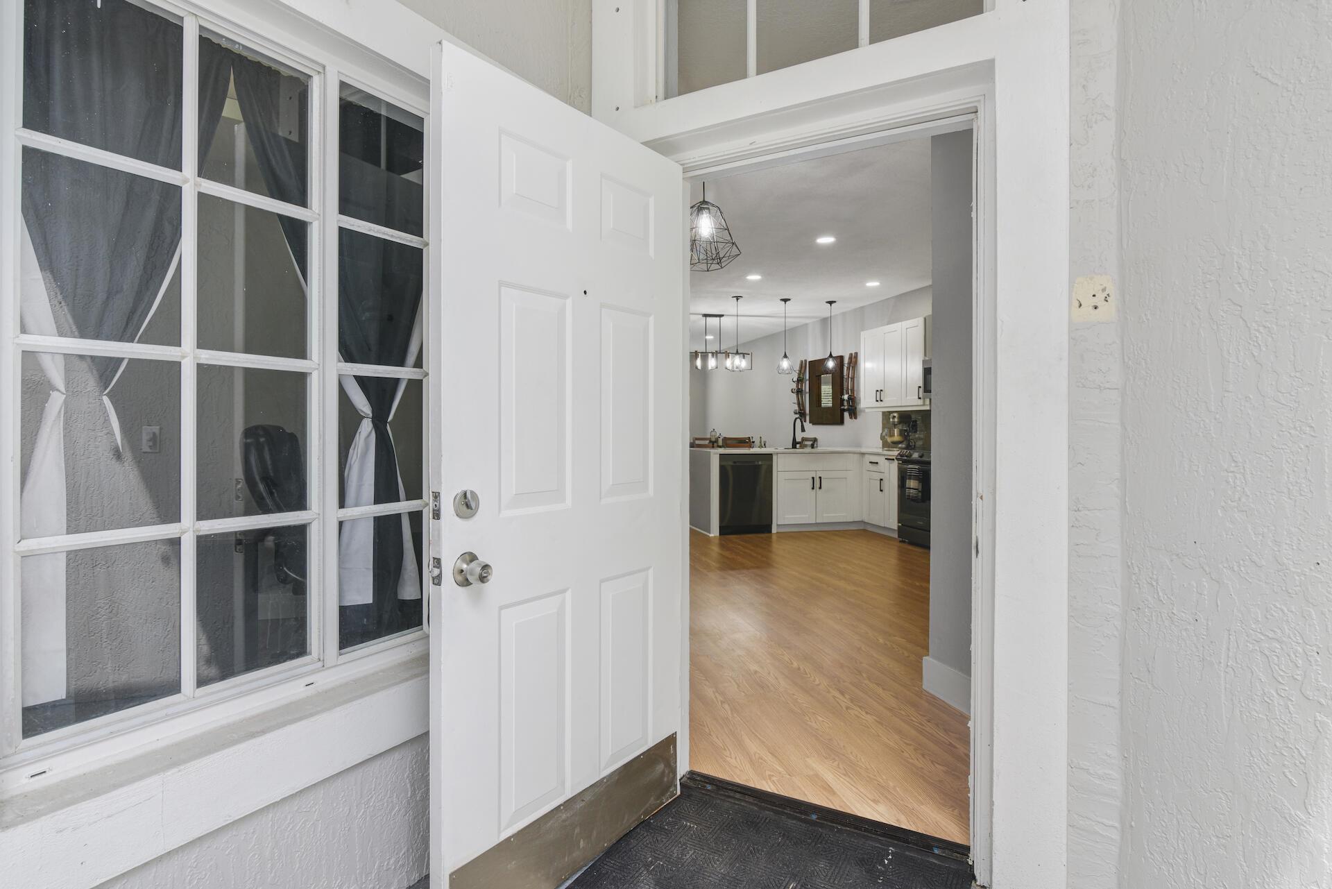 1229 SW 48th Terrace