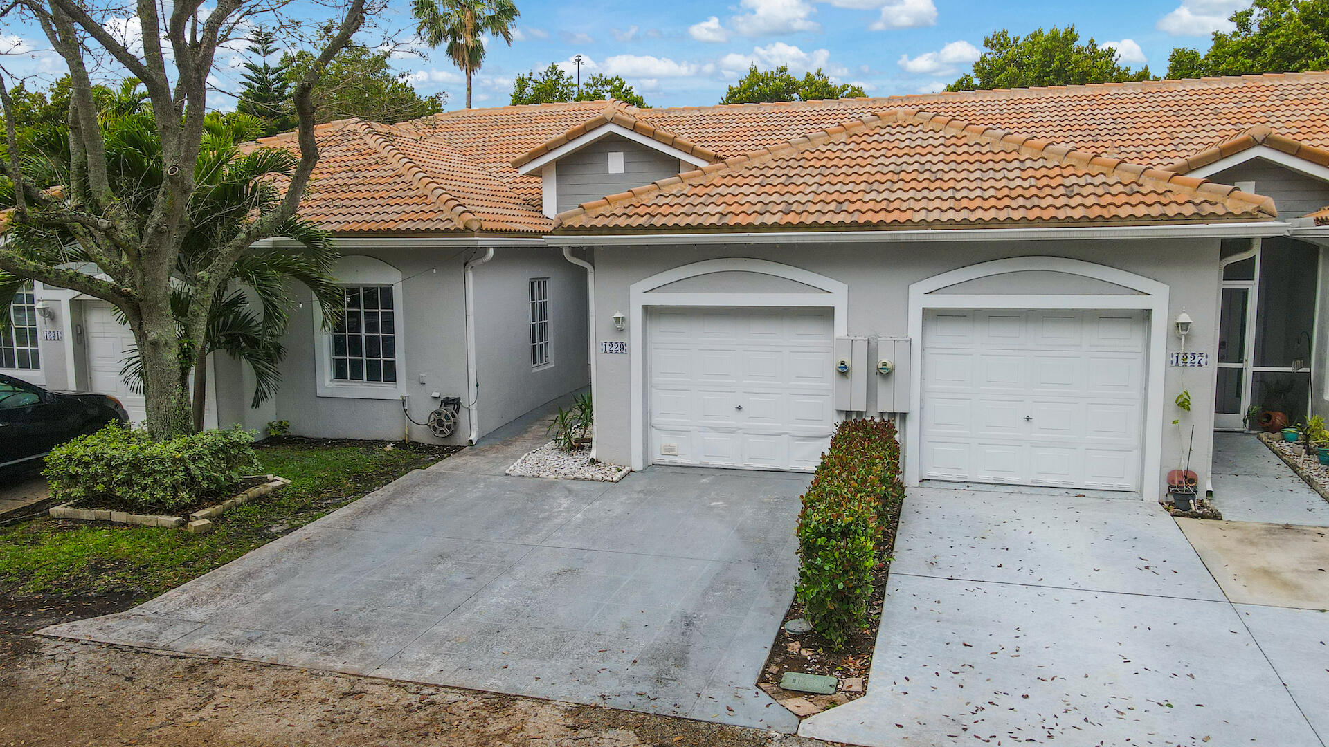 1229 SW 48th Terrace