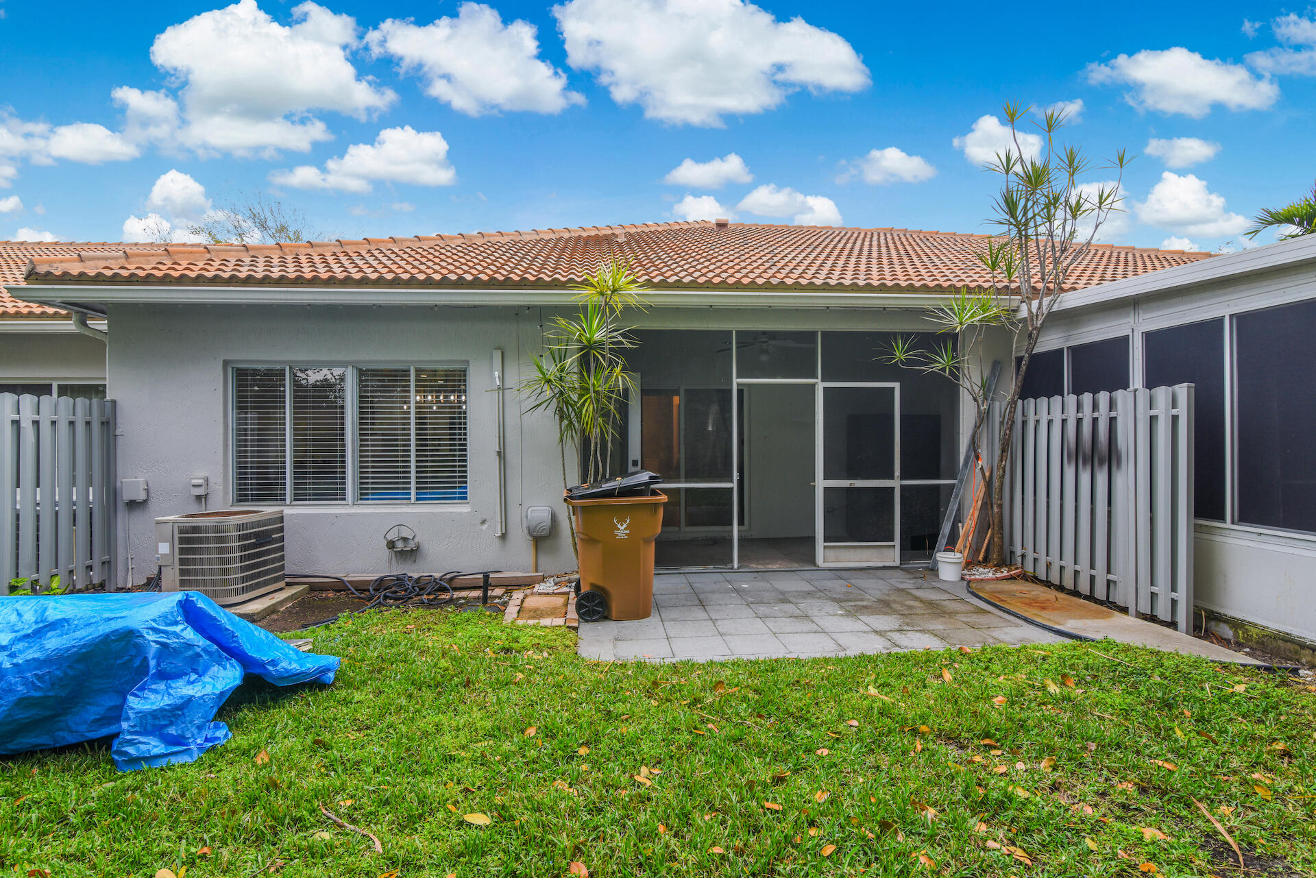 1229 SW 48th Terrace