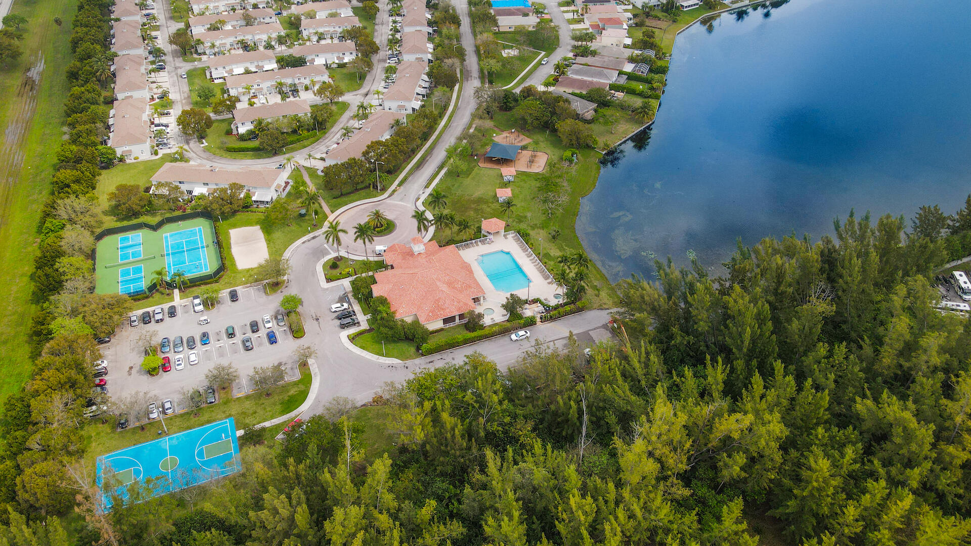 1229 SW 48th Terrace