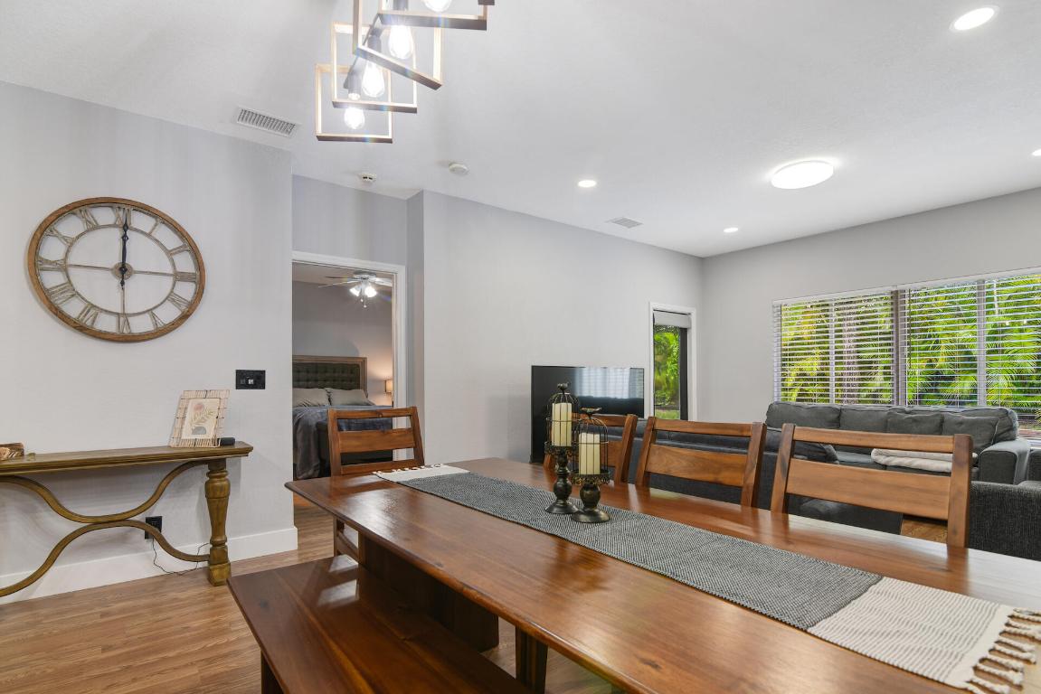 1229 SW 48th Terrace