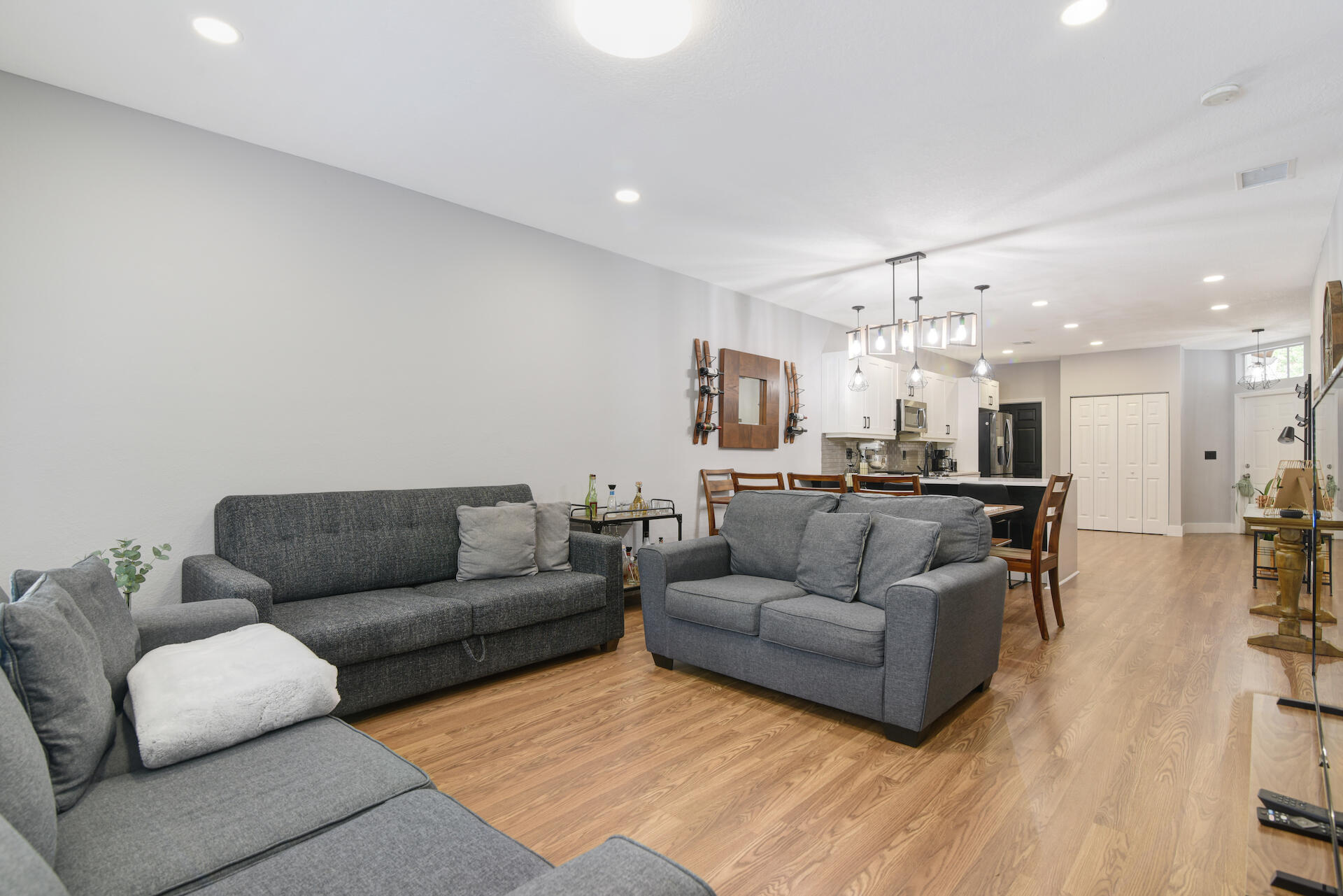 1229 SW 48th Terrace