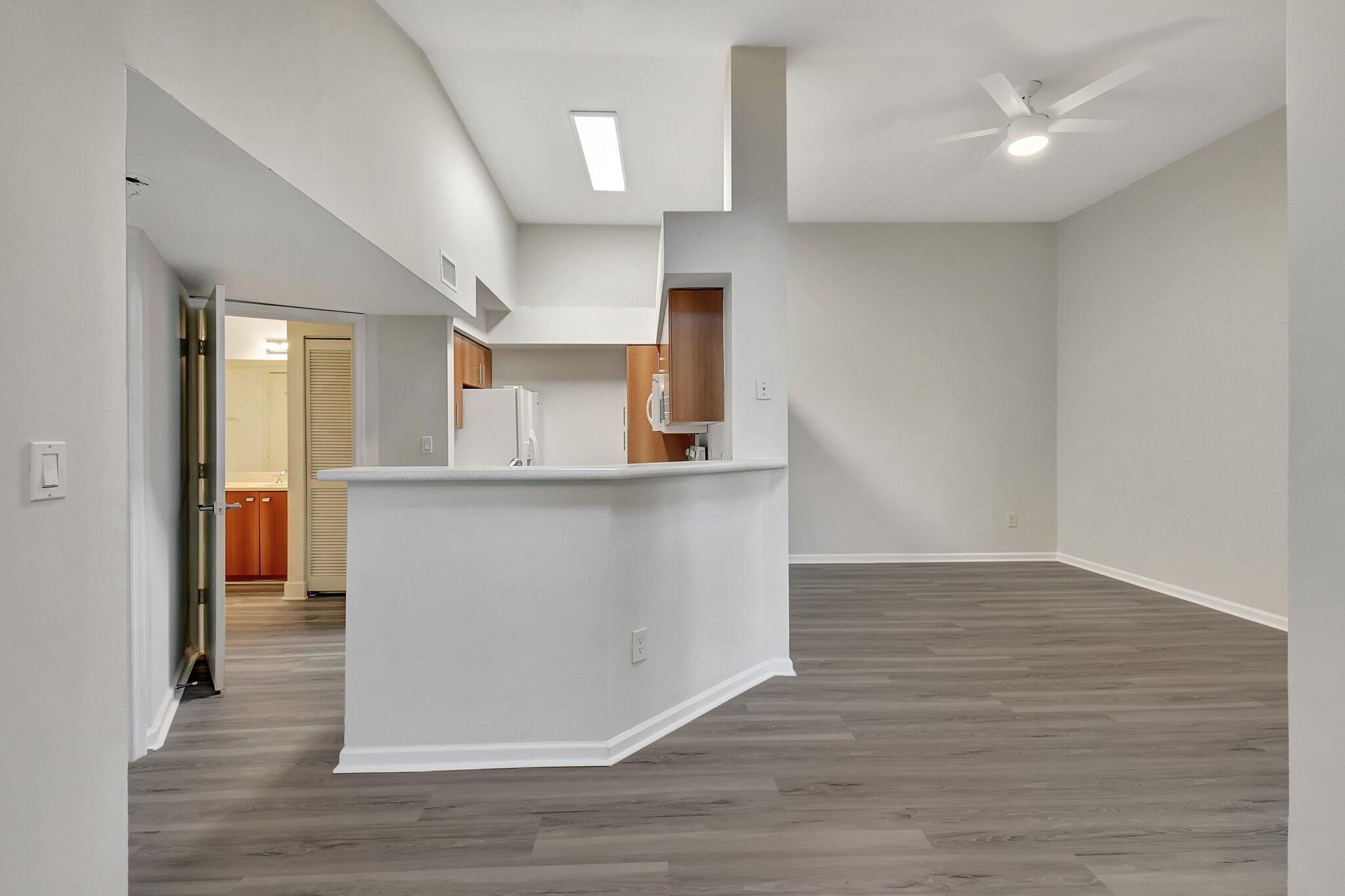 1275 Crystal Way L